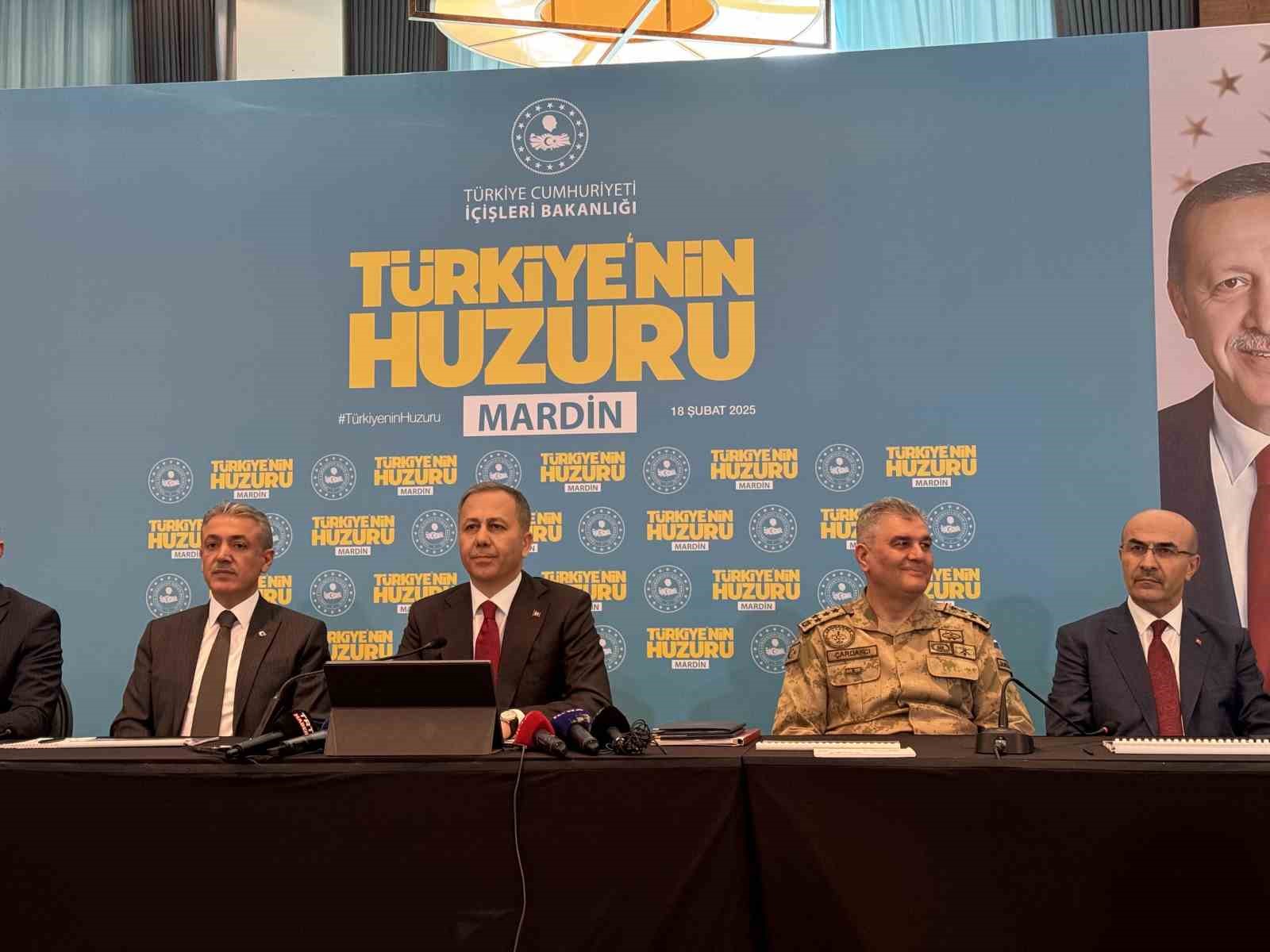 Bakan Yerlikaya: "Terör suçundan bir belediye başkanı ceza alır ya da tutuklanırsa, o belediye başkanı geçici olarak görevden alınır"