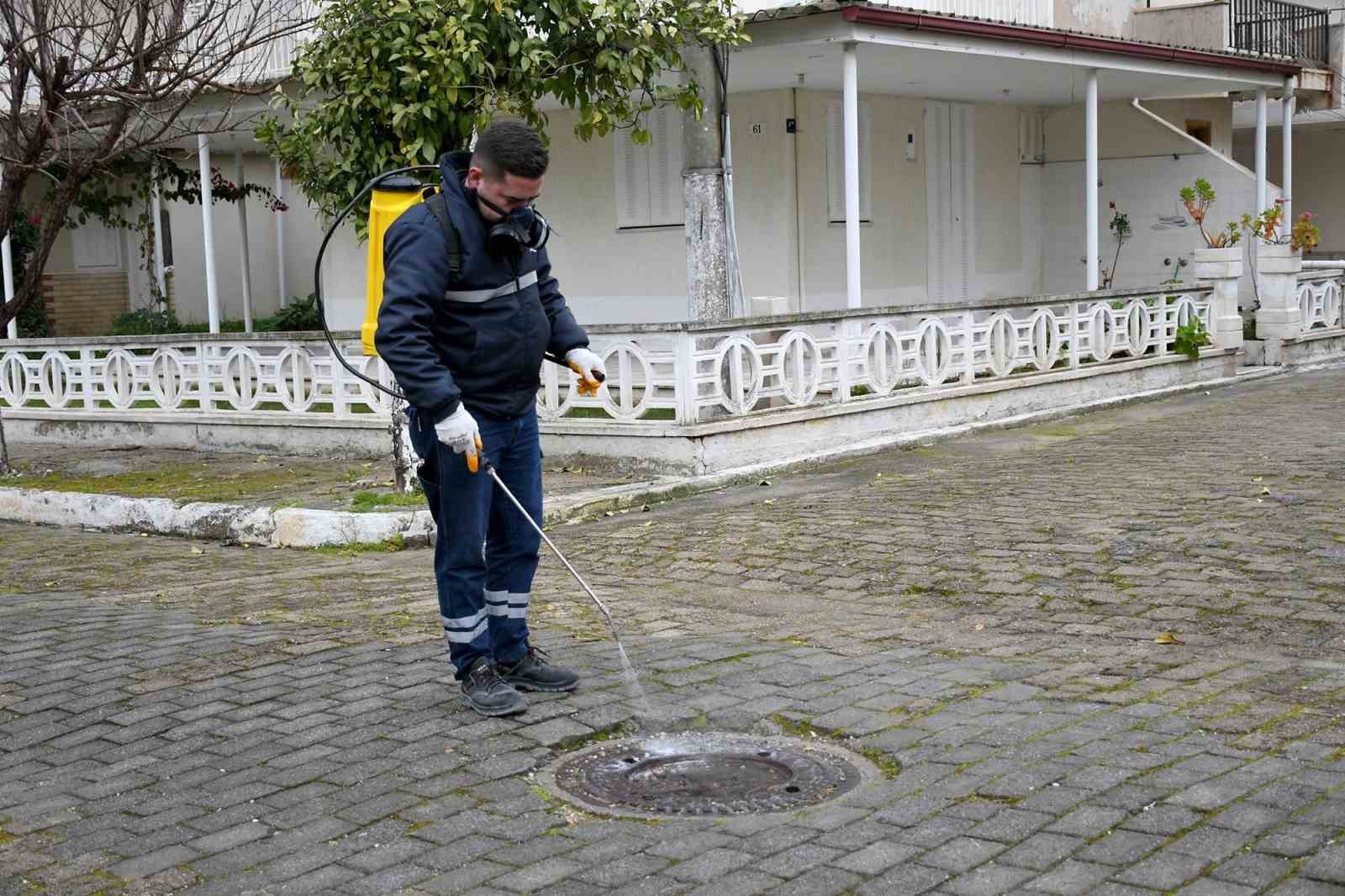 Kuşadası’nda hizmet ve temizlik seferberliğinin adresi bu kez Kadıkalesi oldu
