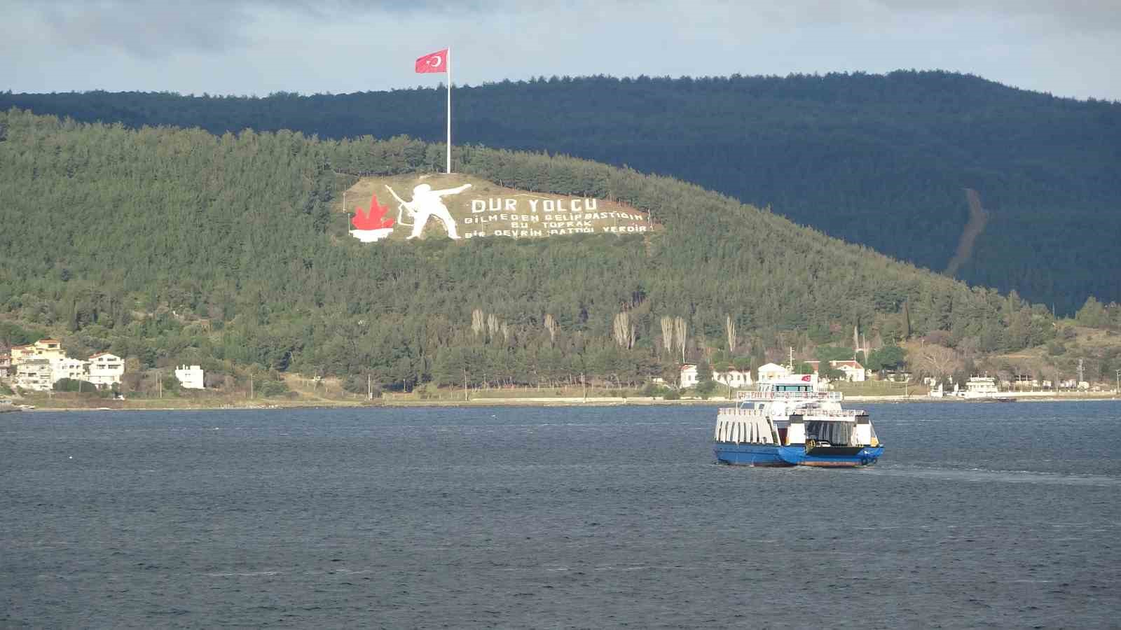 G&ouml;k&ccedil;eada&rsquo;ya bazı feribot seferleri iptal edildi
