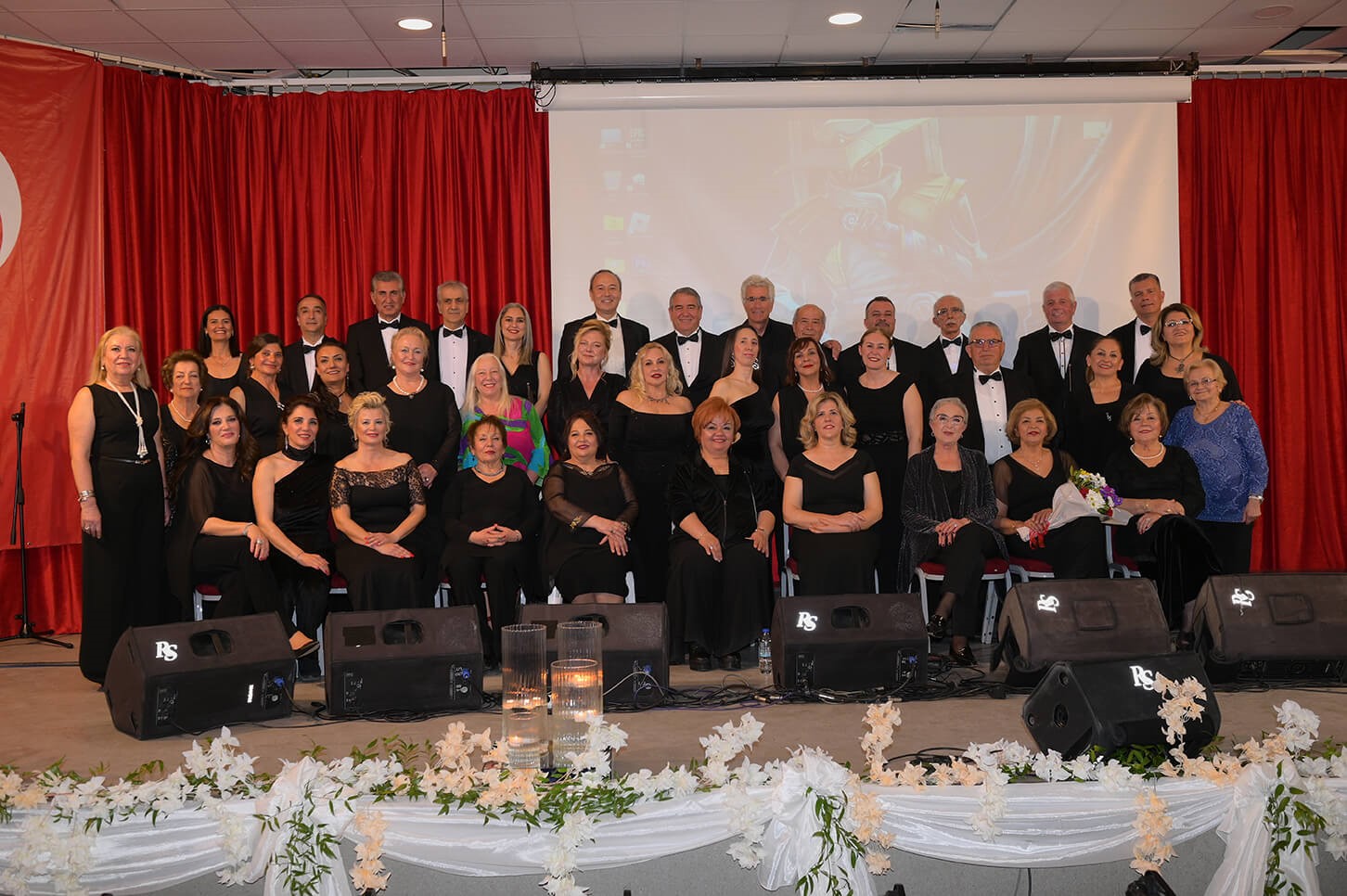 Çeşme’de Türk Sanat Müziği Korosu’ndan 30. yıl konseri