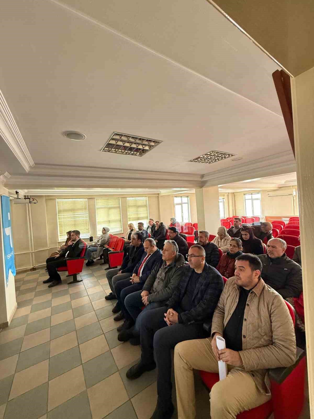 Gediz&rsquo;de nitelikli iş g&uuml;c&uuml; i&ccedil;in &ouml;nemli toplantı
