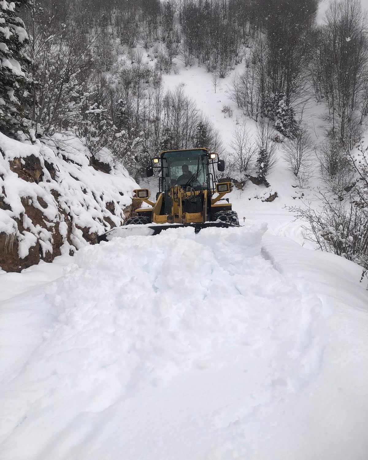 Giresun&rsquo;da 228 k&ouml;y yolu ulaşıma kapandı
