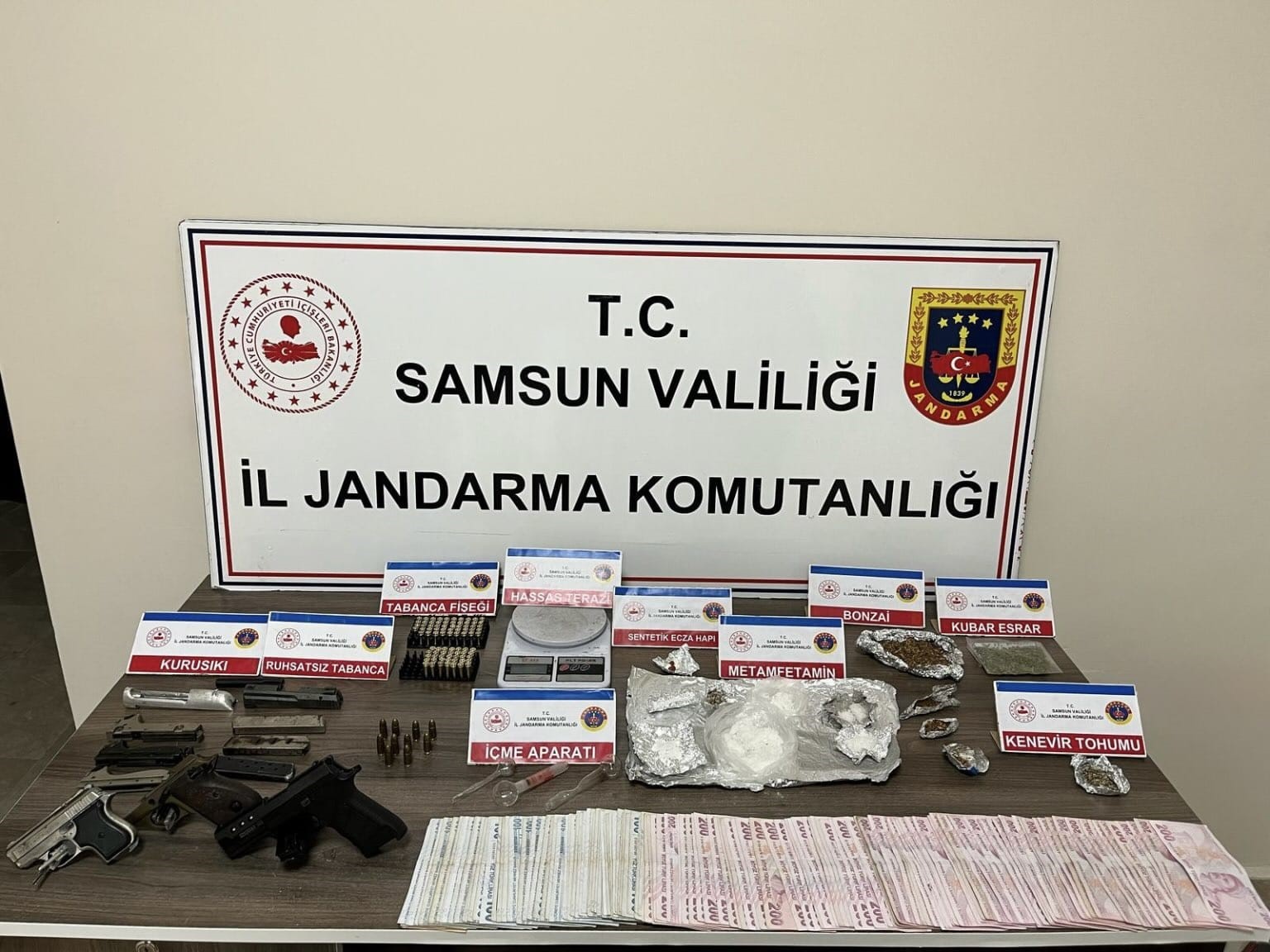 Samsun’da jandarmadan uyuşturucu operasyonu