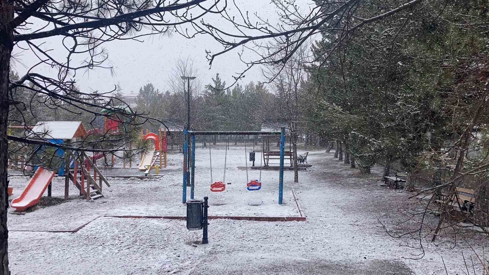 Çankırı’nın kar yağışı etkili oluyor