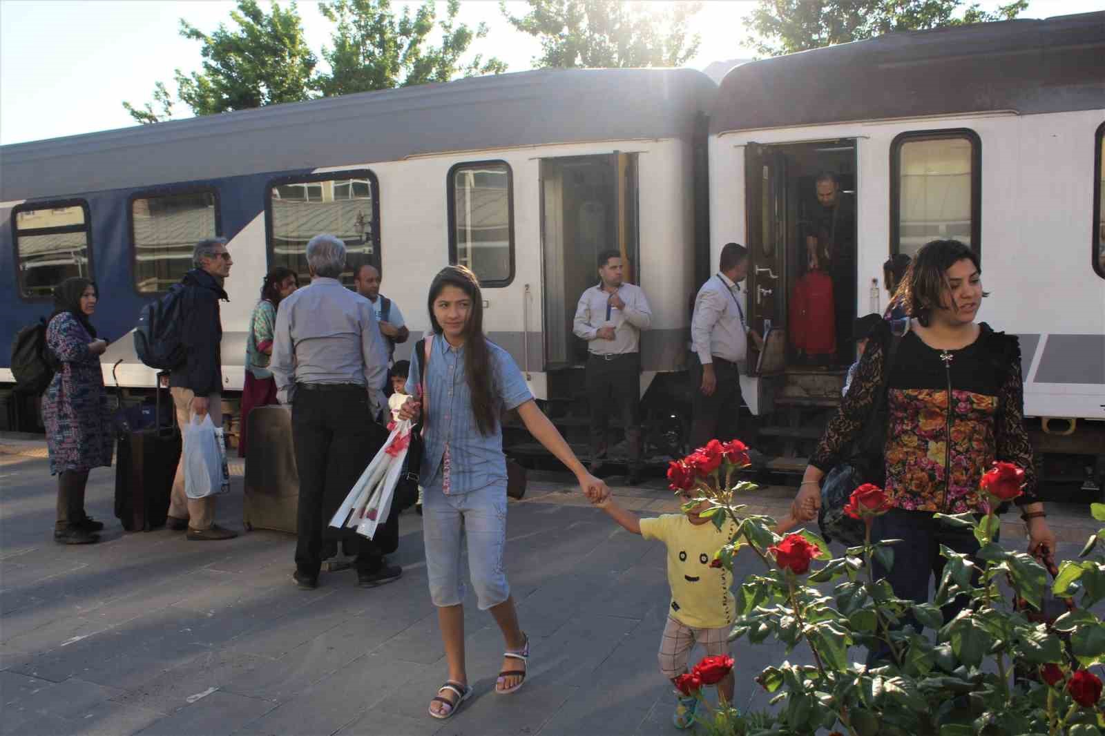 Van-Tahran arası tren seferleri başlıyor: İlk biletler yarın satışta
