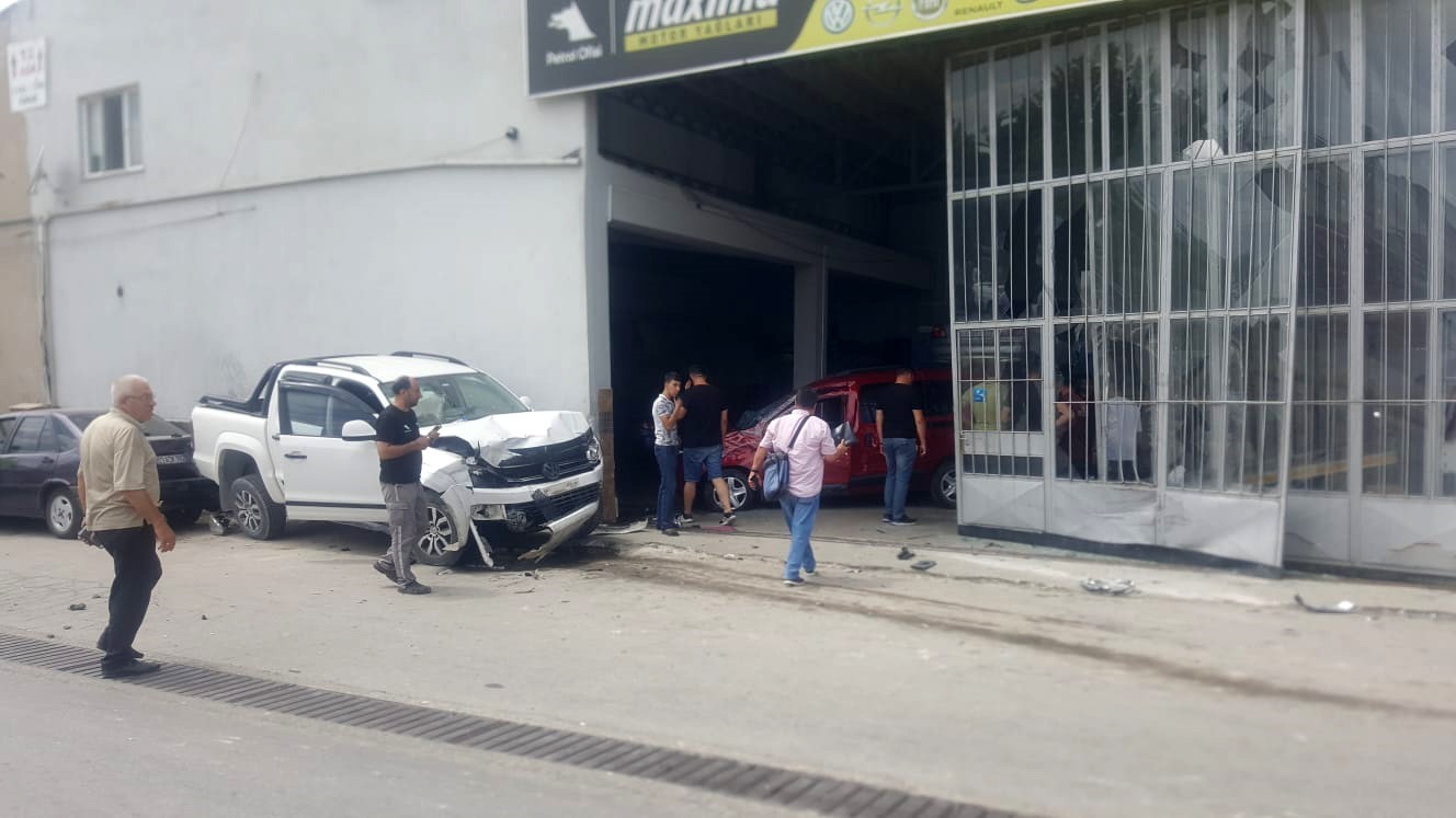 Ehliyetsiz s&uuml;r&uuml;c&uuml;n&uuml;n &ouml;l&uuml;me neden olduğu kazada, karara m&uuml;şteki yakınları tepki g&ouml;sterdi
