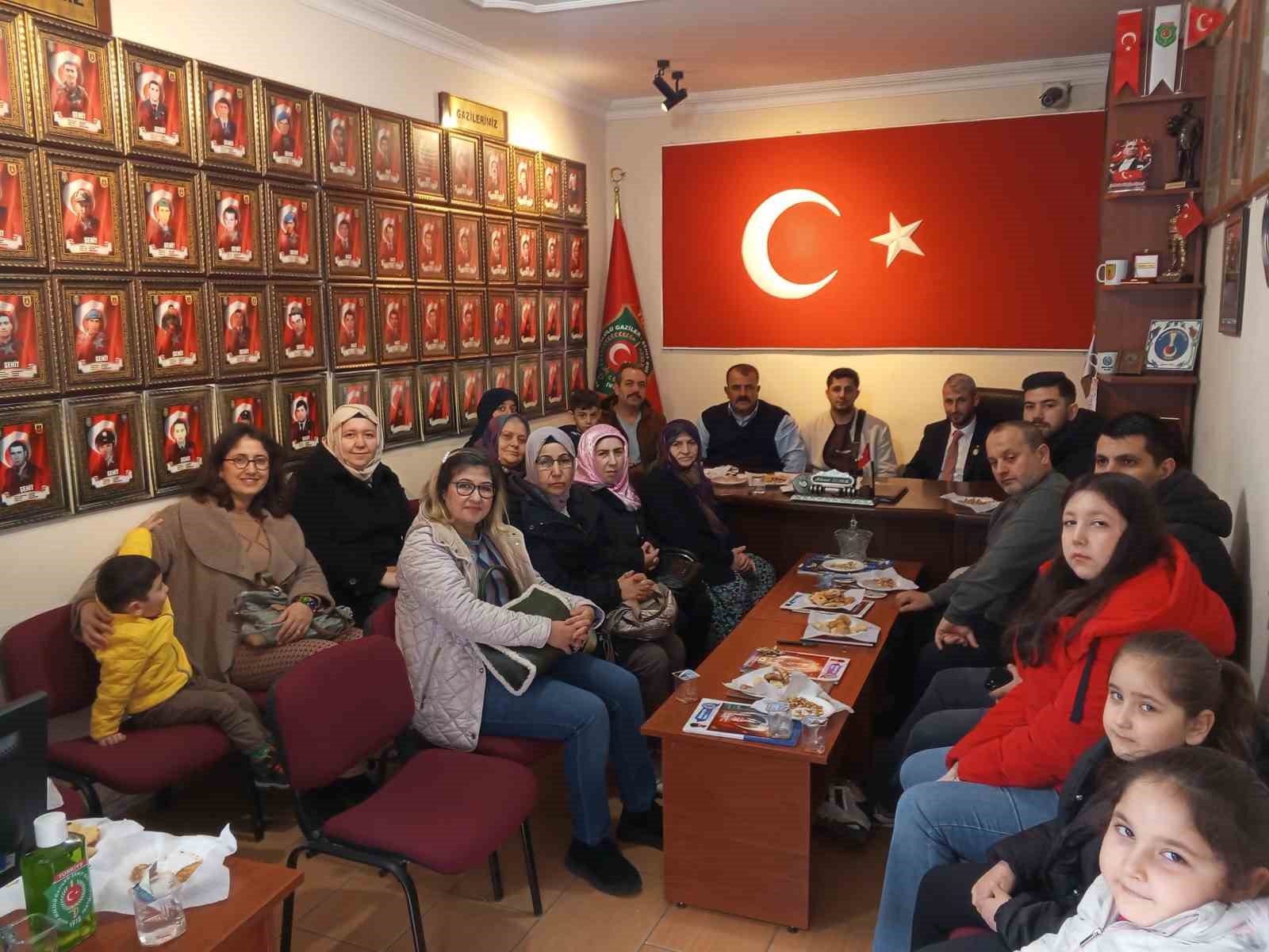 Şehit aileleri ve gazileri buluşturan ziyaret
