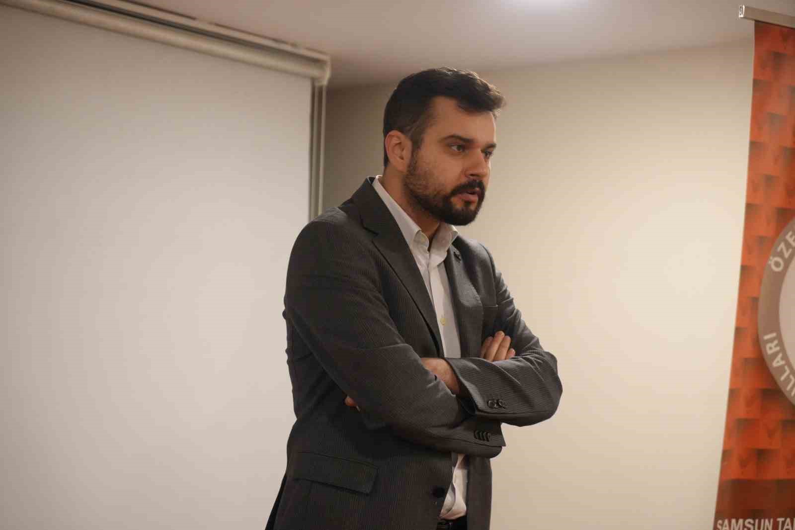Estetik uzmanından üniversite sınavına hazırlanan öğrencilere konferans: "Zorlanmadan hiçbir şey kazanılmıyor"