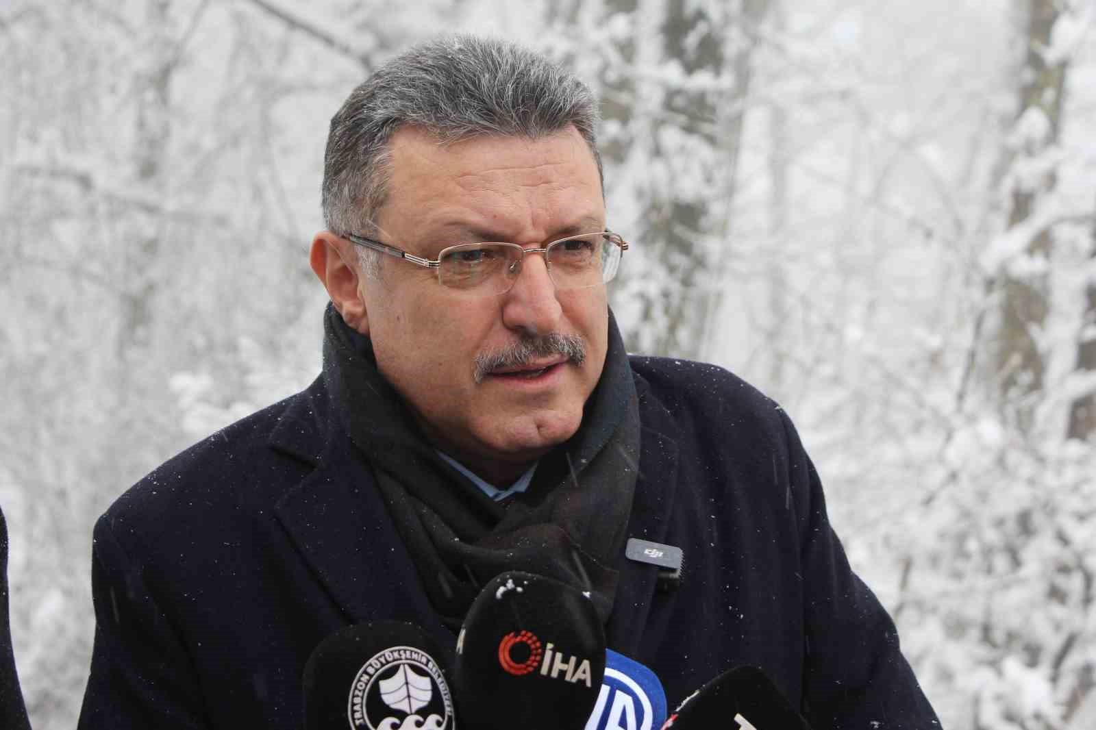 Trabzon’un 716 mahalle yolunu açık tutmak için belediye ekipleri hazır bekliyorlar