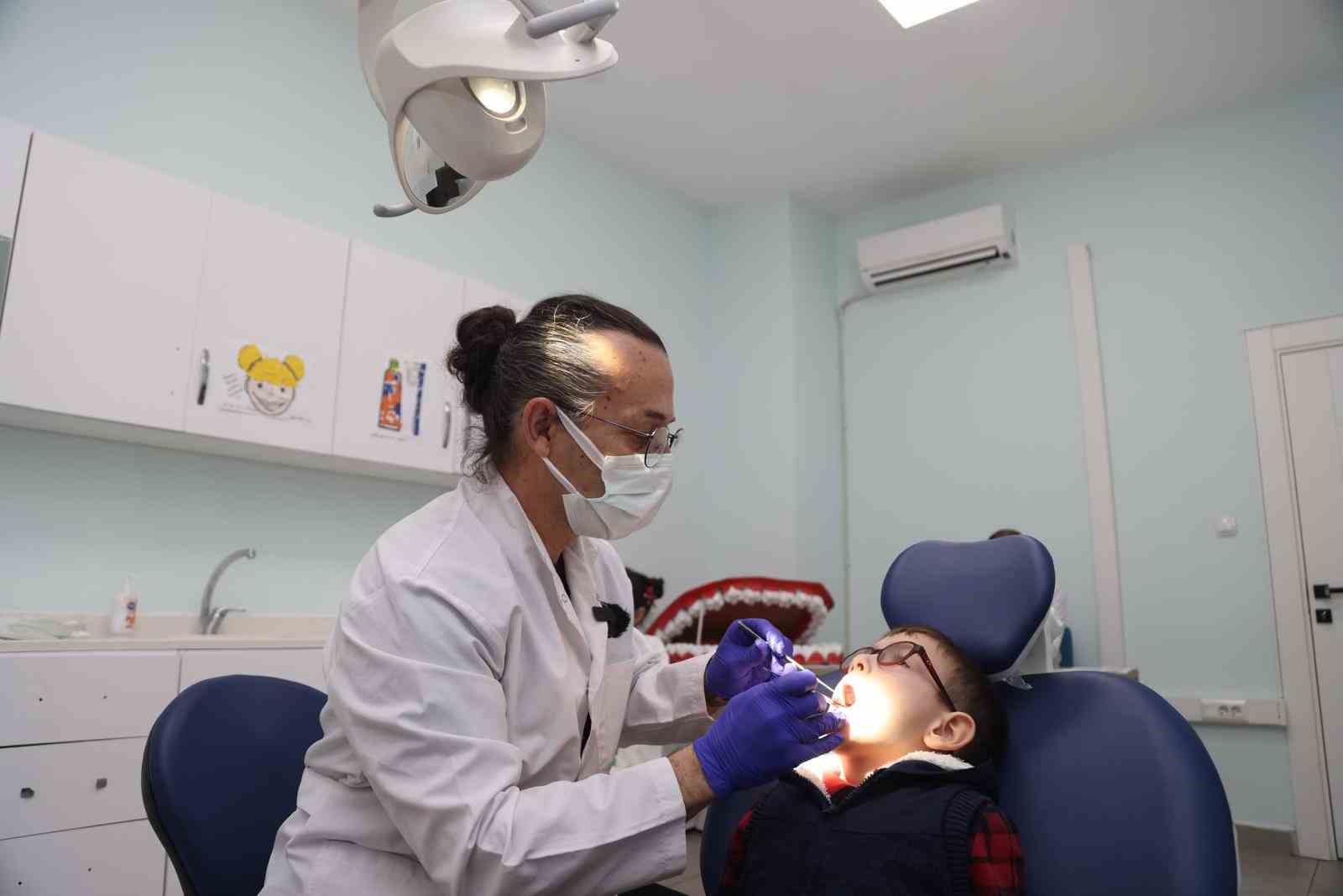 Canik’te ‘sağlıklı dişler mutlu gülüşler’