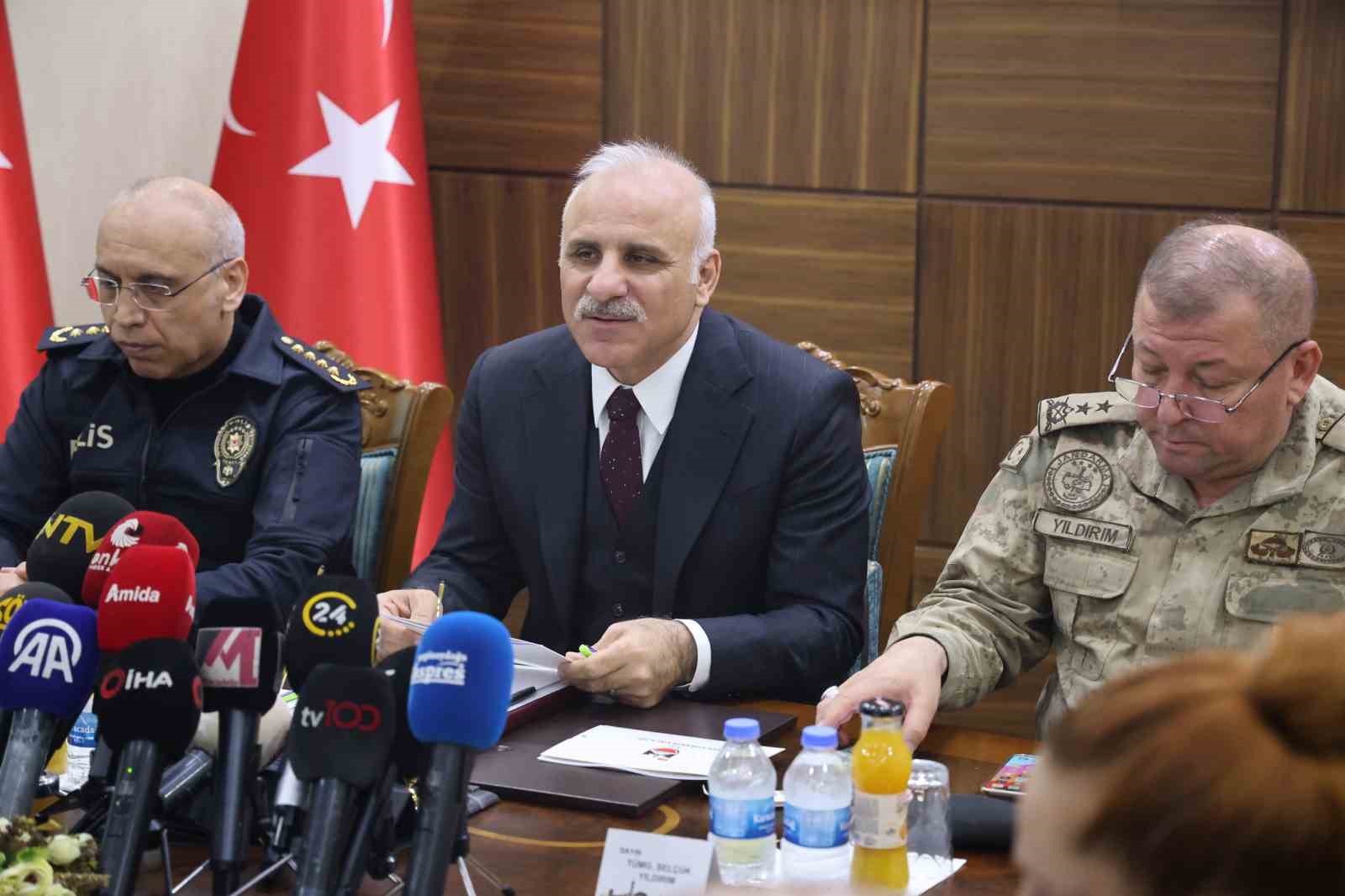 Diyarbakır&rsquo;da 25 bin başıboş sokak k&ouml;peği i&ccedil;in yeni karar
