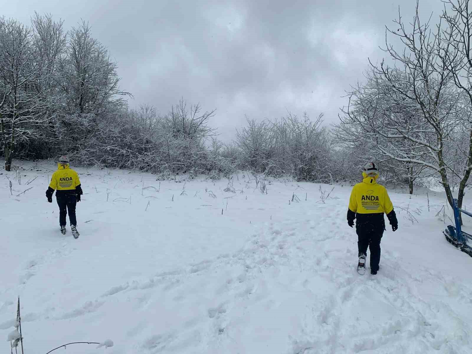 Bilecik&rsquo;te d&uuml;n kaybolan kadını arama &ccedil;alışmaları zorlu hava şartlarına rağmen devam ediyor
