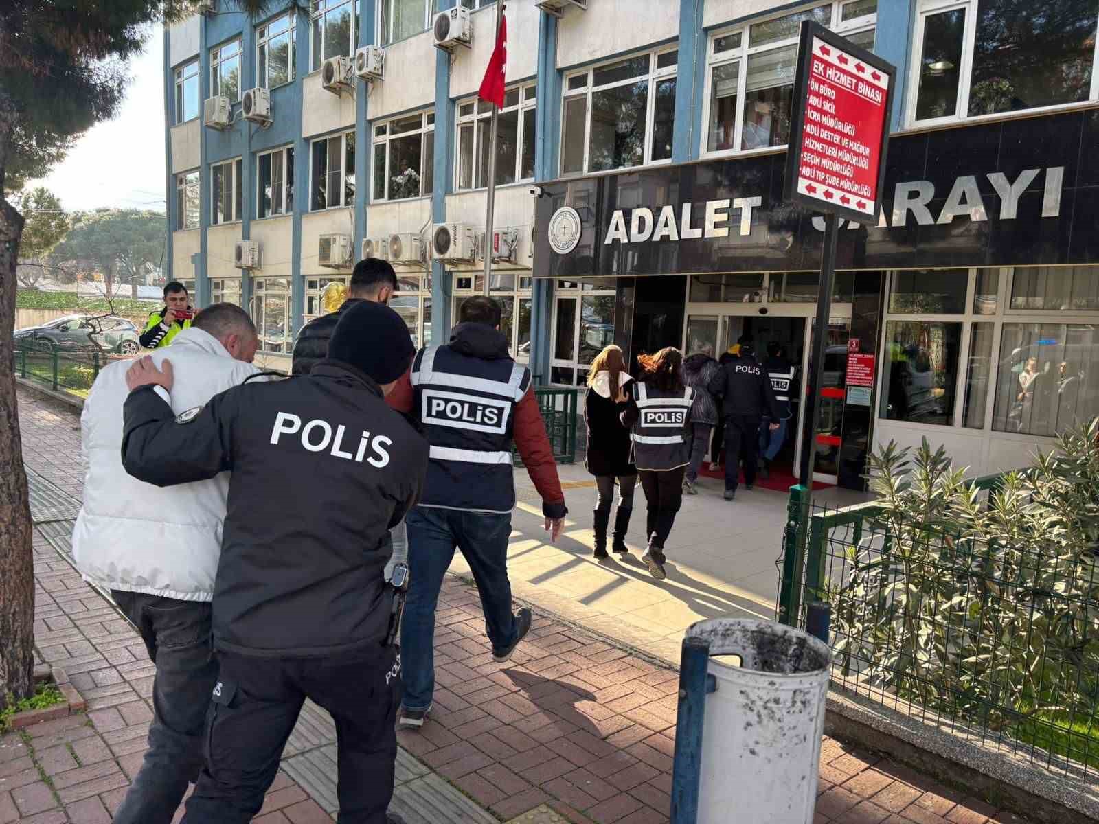 Balıkesir’de yediemin otoparkından çalınan 4 araç operasyonla bulundu: 2 tutuklama