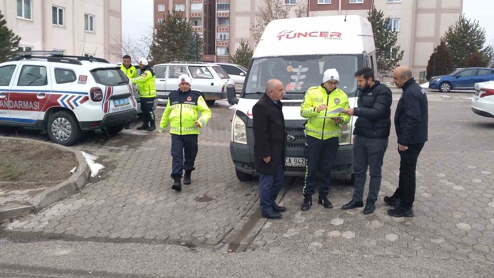 Sivas&rsquo;ta okul servisleri denetlendi
