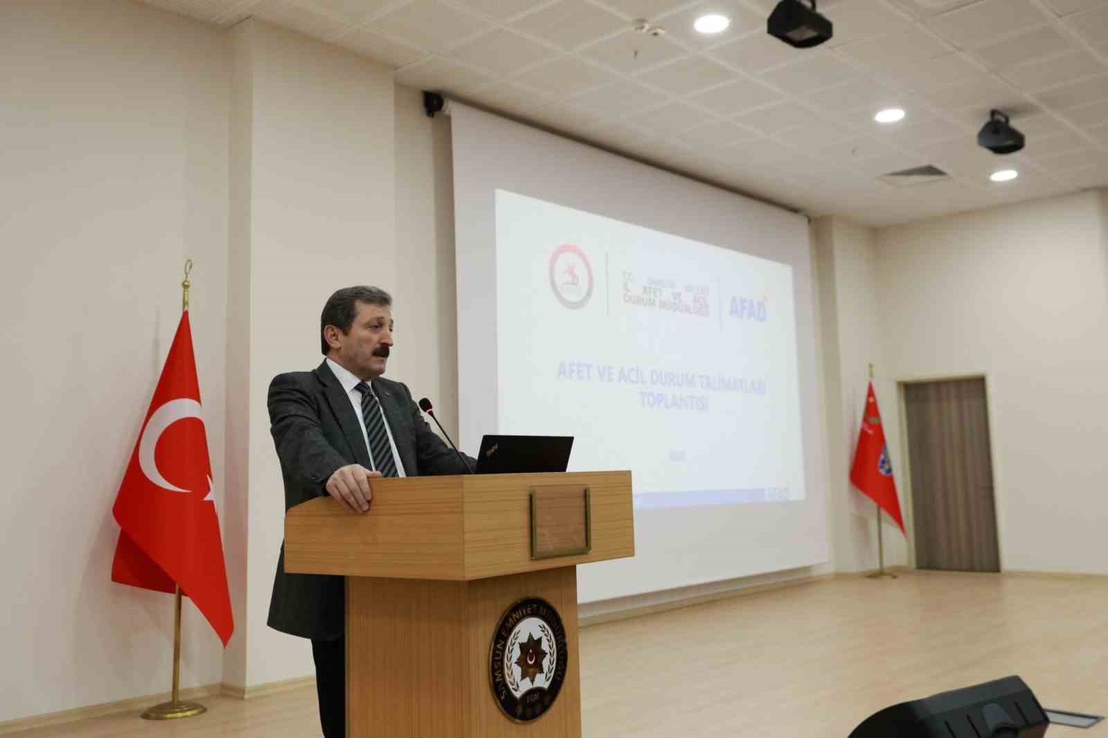 Vali Tavlı: "Bir haftadır yoğun yağışlar var, kurumlar tedbirlerini gözden geçirsin"