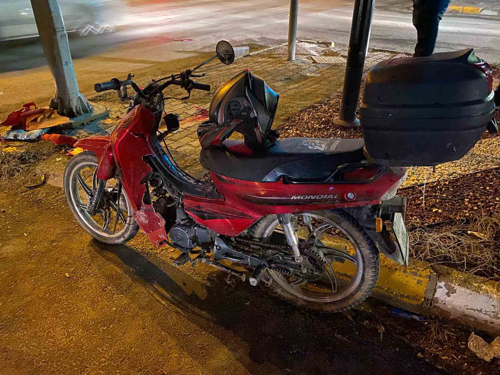 Elazığ’da motosiklet çocuğa çarptı: 1’i ağır 2 yaralı