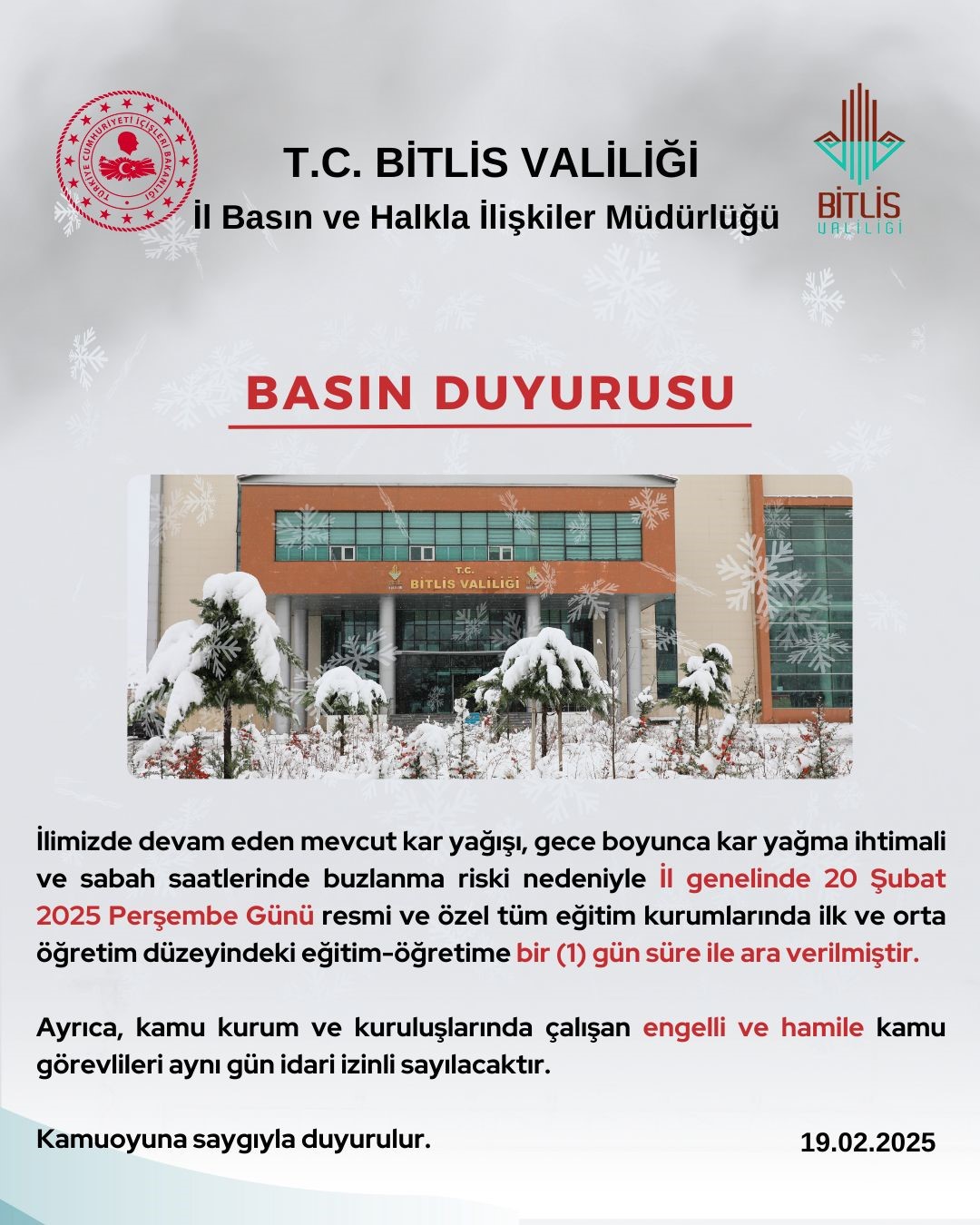 Bitlis’te okullara kar engeli