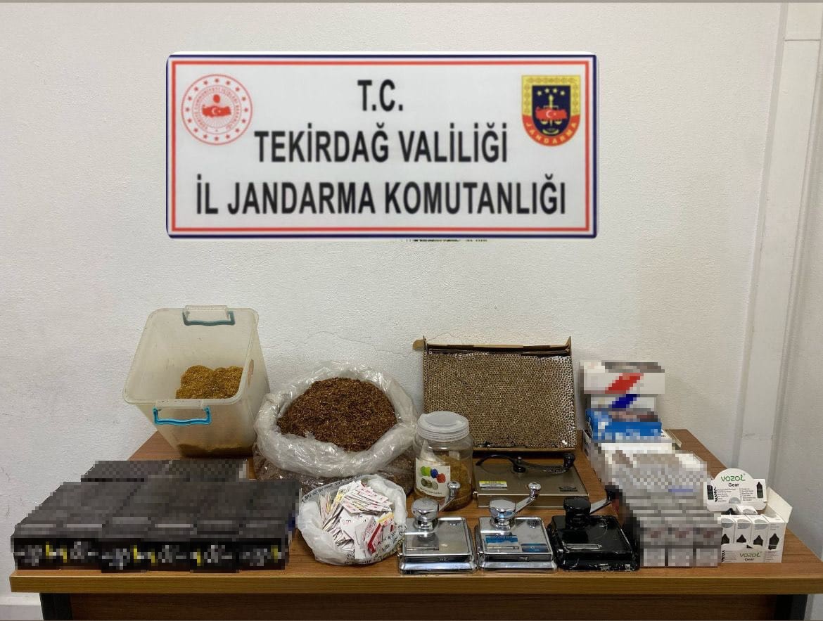Tekirdağ&rsquo;da ka&ccedil;ak t&uuml;t&uuml;n ve makaron operasyonları
