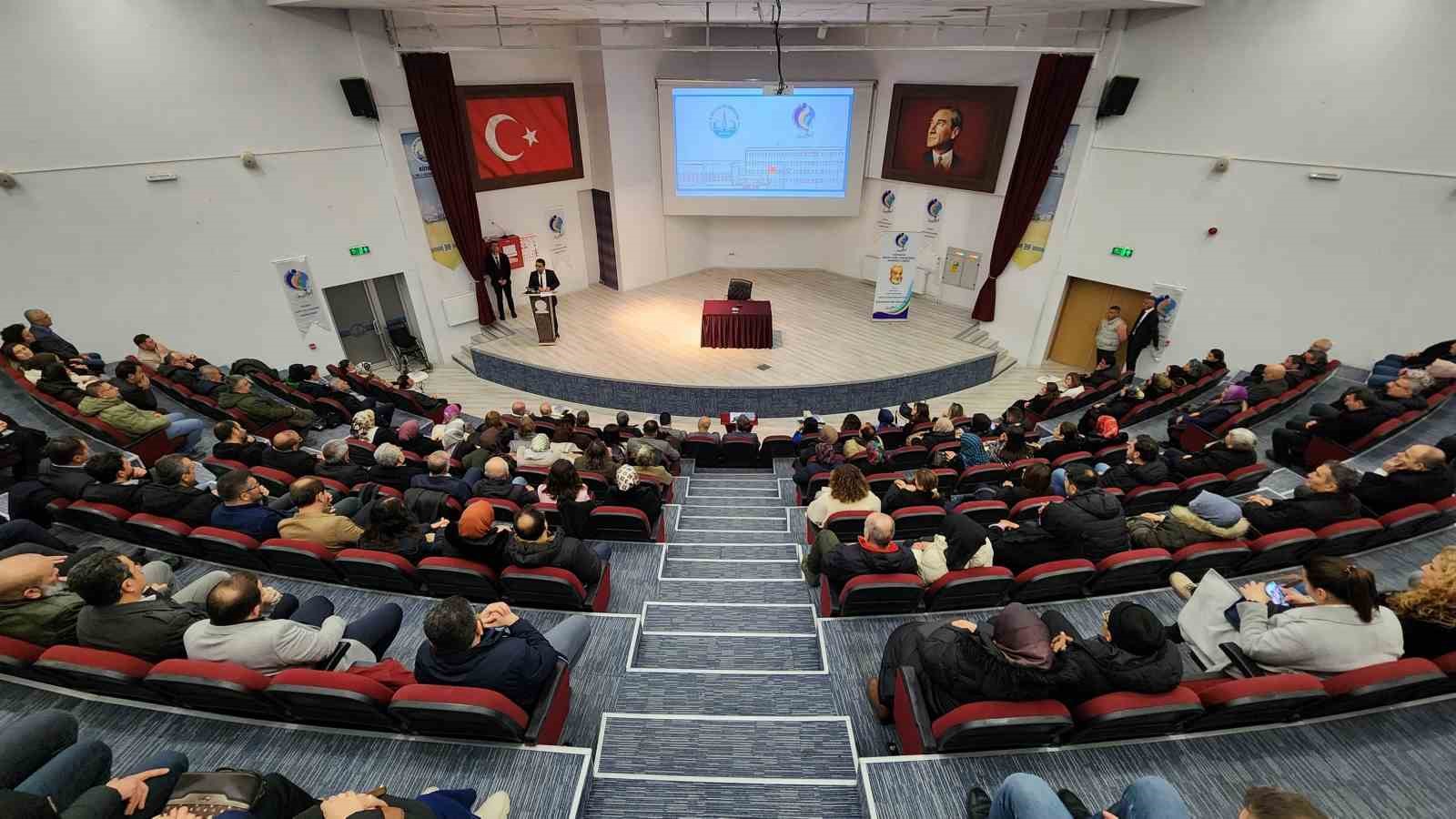 K&uuml;tahya İl Milli Eğitim M&uuml;d&uuml;r&uuml; Yılmaz velilerle buluştu
