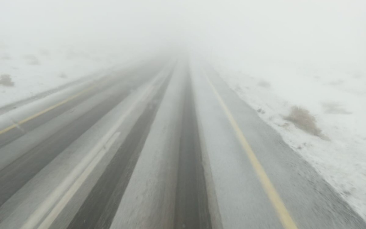Şanlıurfa’da karla kaplanan yollar temizlendi