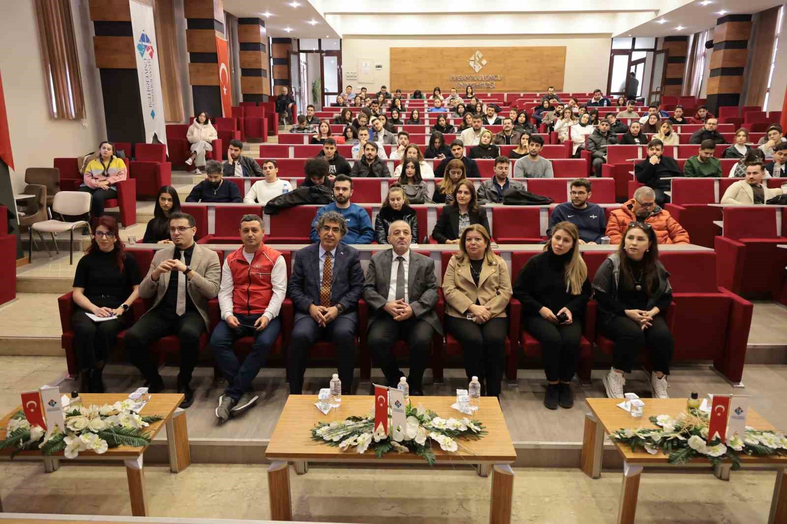 Öğrenci toplulukları için  ‘ÜNİDES’ proje bilgilendirme toplantısı yapıldı