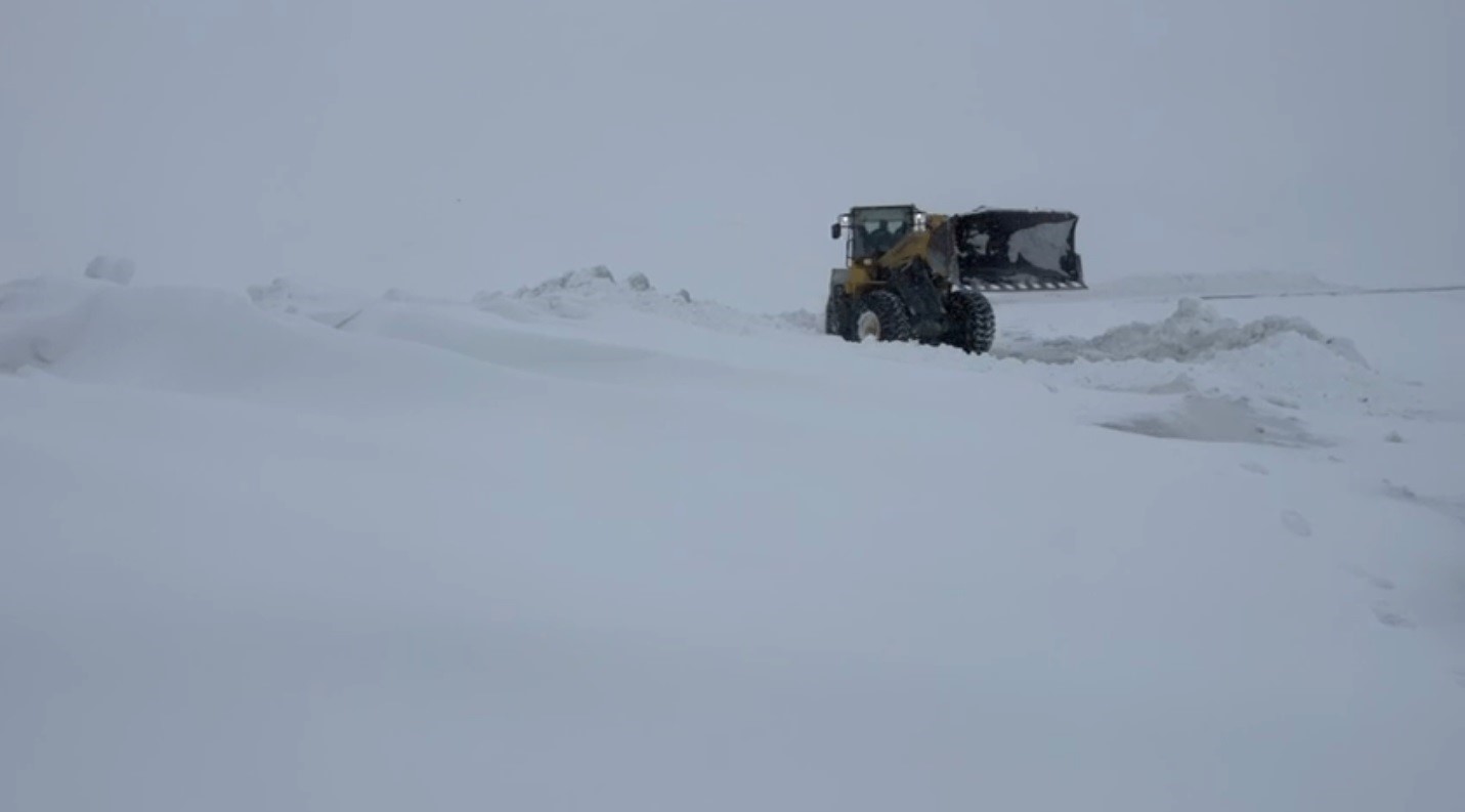 Kars’ta kapalı köy yolu sayısı 155’e çıktı