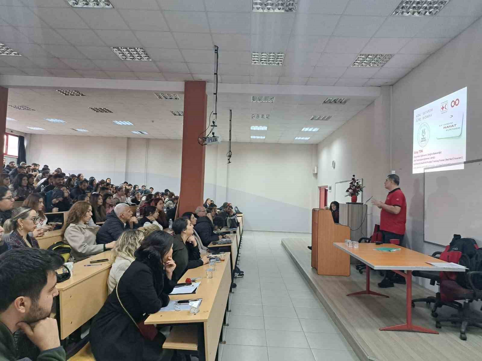 Nazilli&rsquo;de üniversite öğrencilerine 