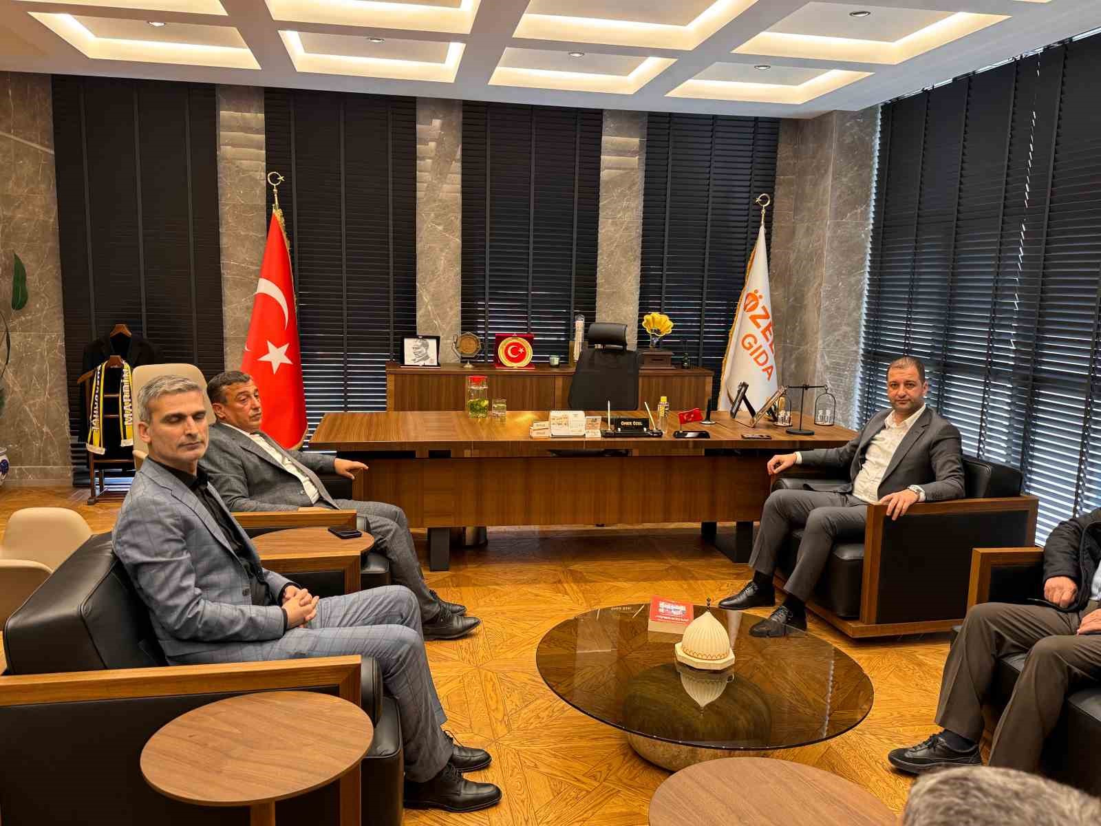 Mardin’de 750 öğrencinin YKS sınav ücretini hayırsever iş adamı karşıladı