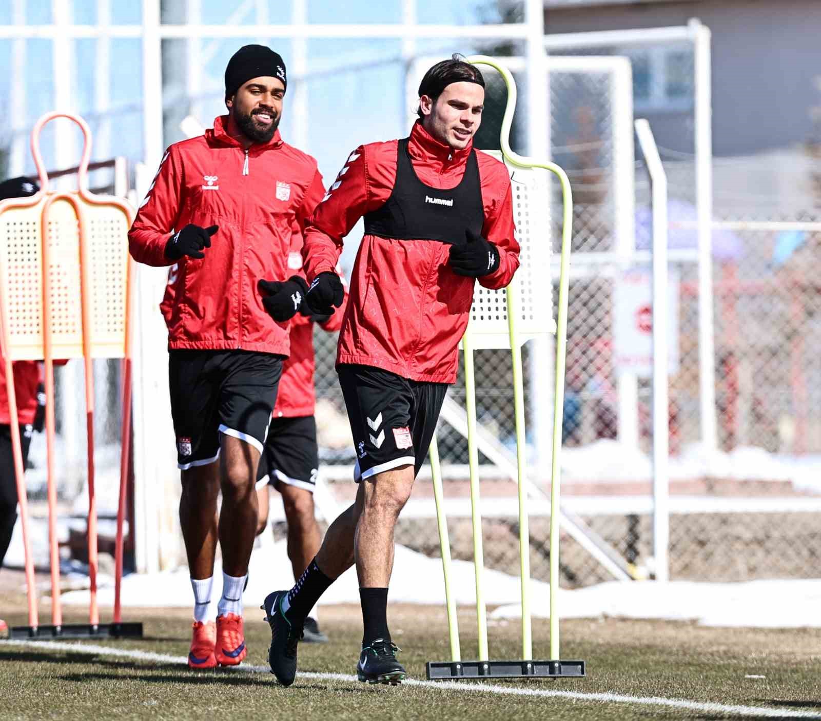 Sivasspor&rsquo;da, Konyaspor ma&ccedil;ı hazırlıkları s&uuml;r&uuml;yor
