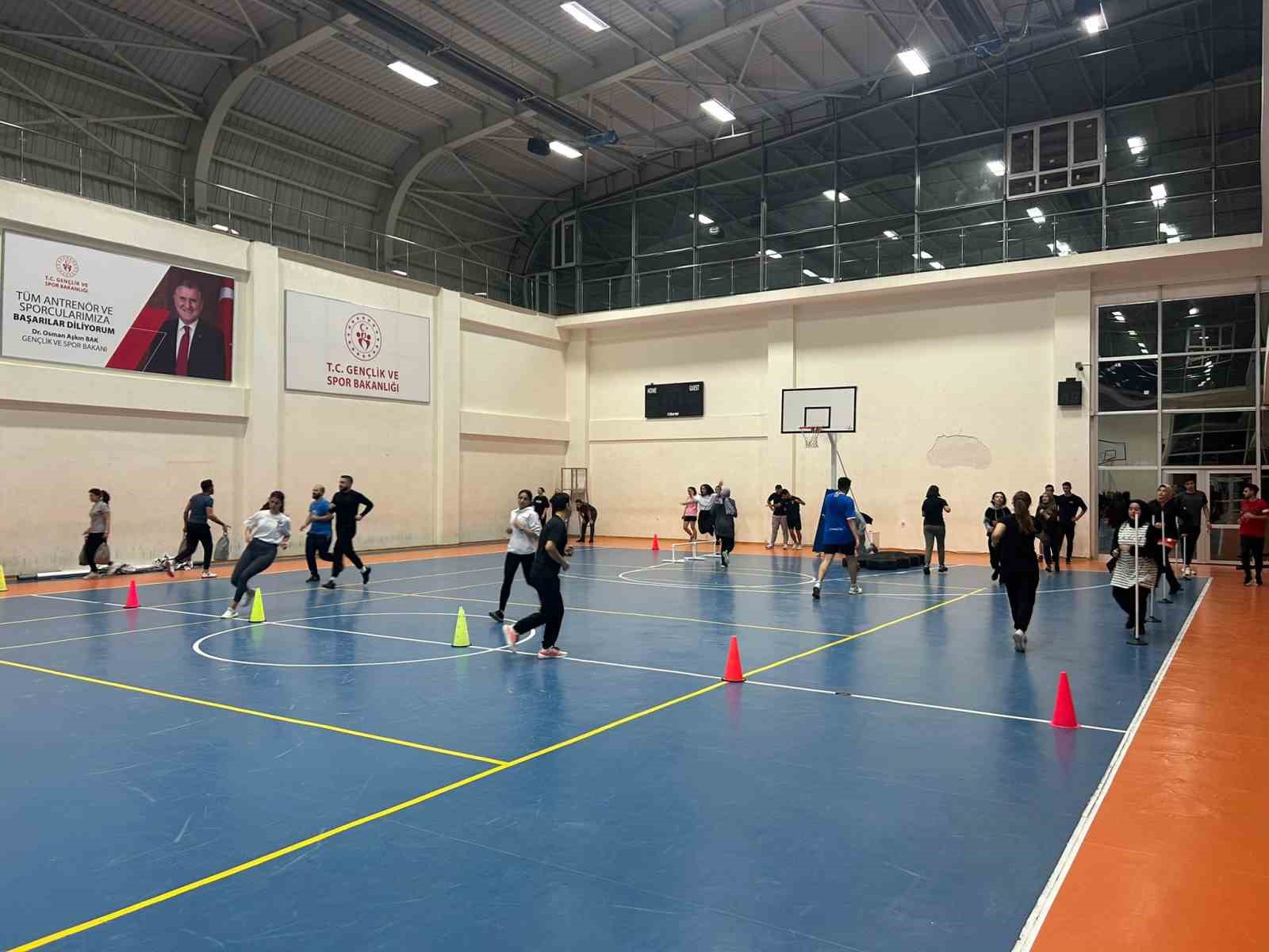 54 kişi POMEM spor m&uuml;lakatını kazandı
