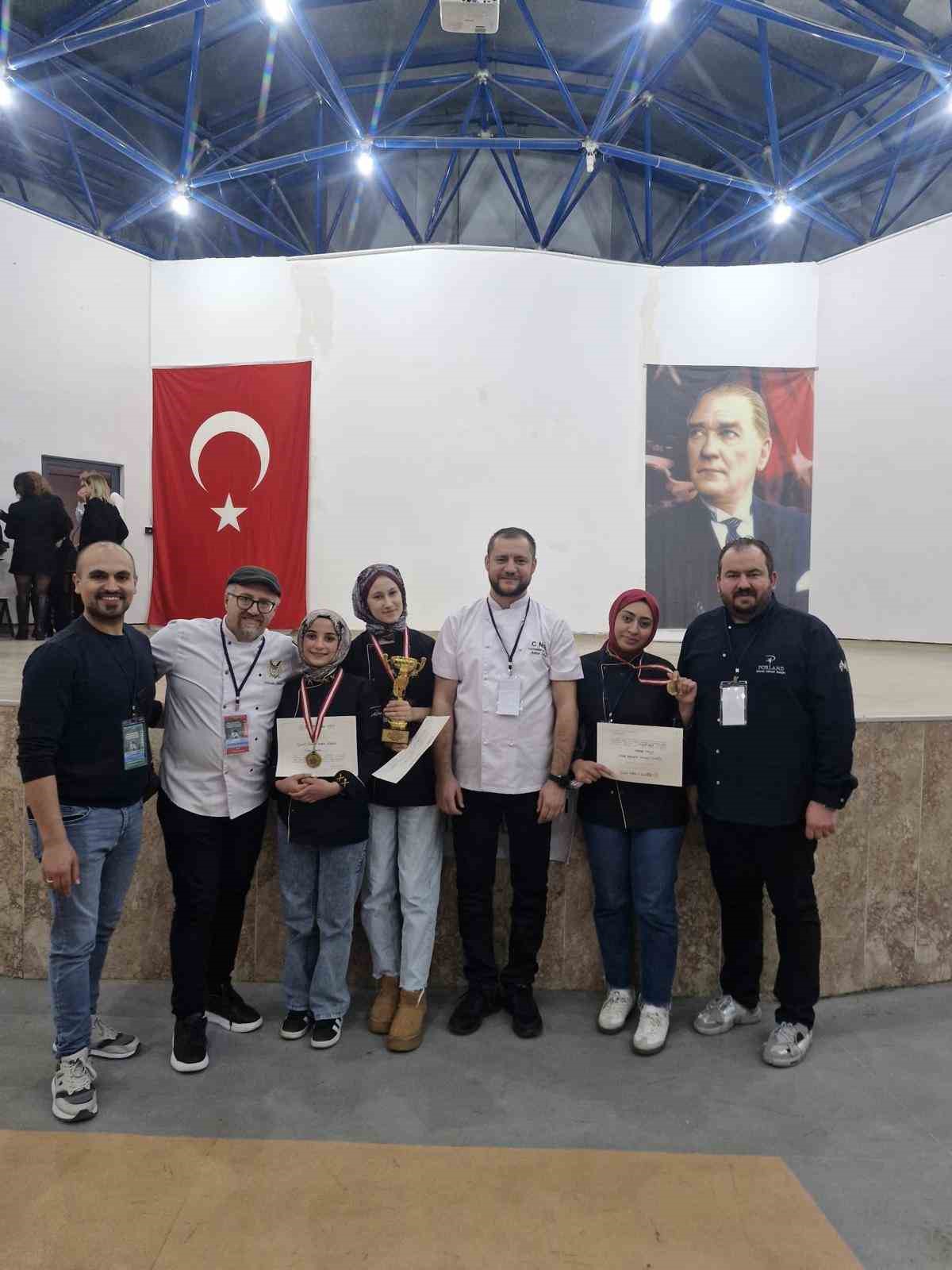 Devlet Hatun MTAL &ouml;ğrencileri Gastronomi Yarışması&rsquo;nda b&ouml;lge birincisi oldu
