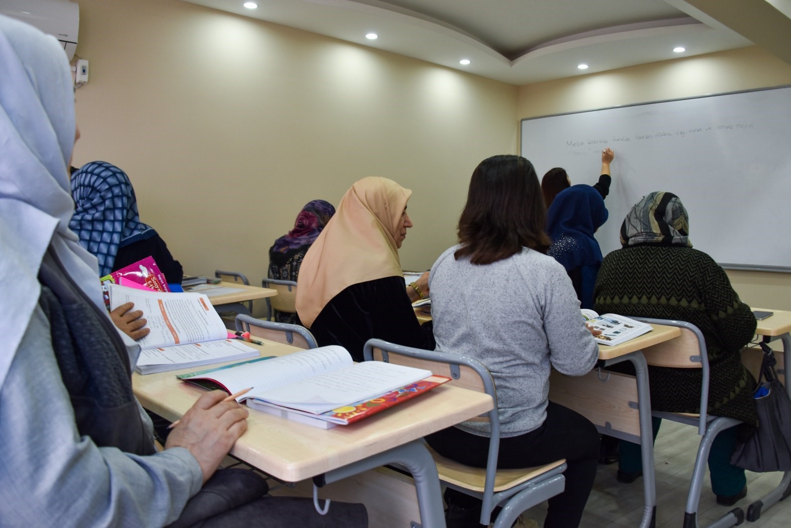 Okuma yazma &ouml;ğrenmenin yaşı yok
