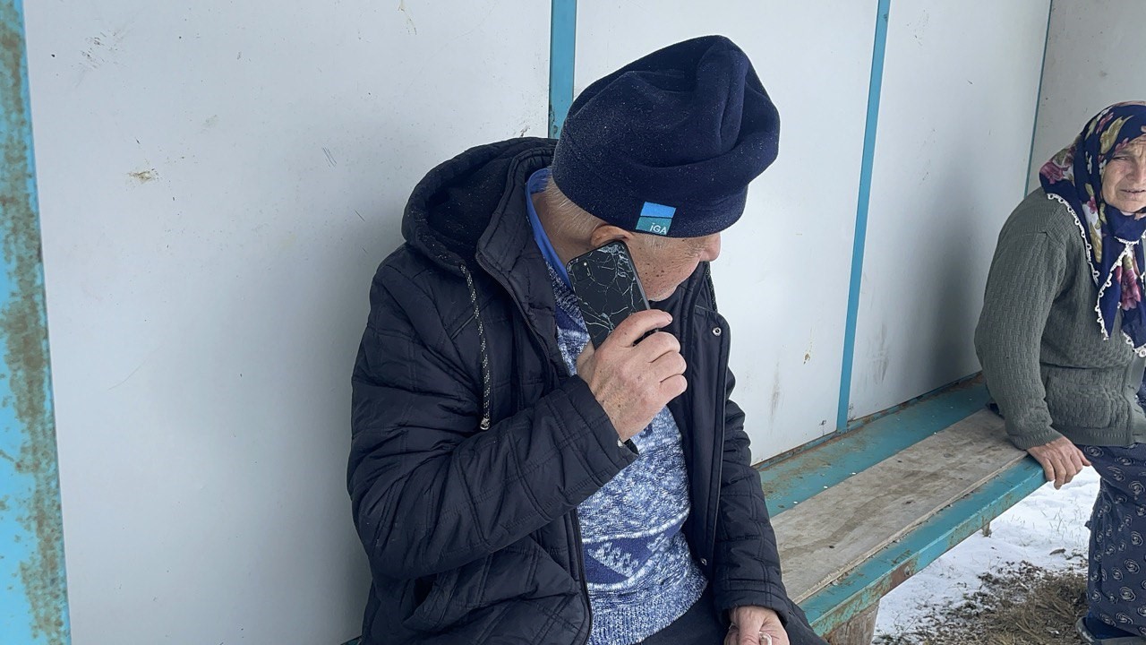 Dolmuş durağında ambulans bekledi