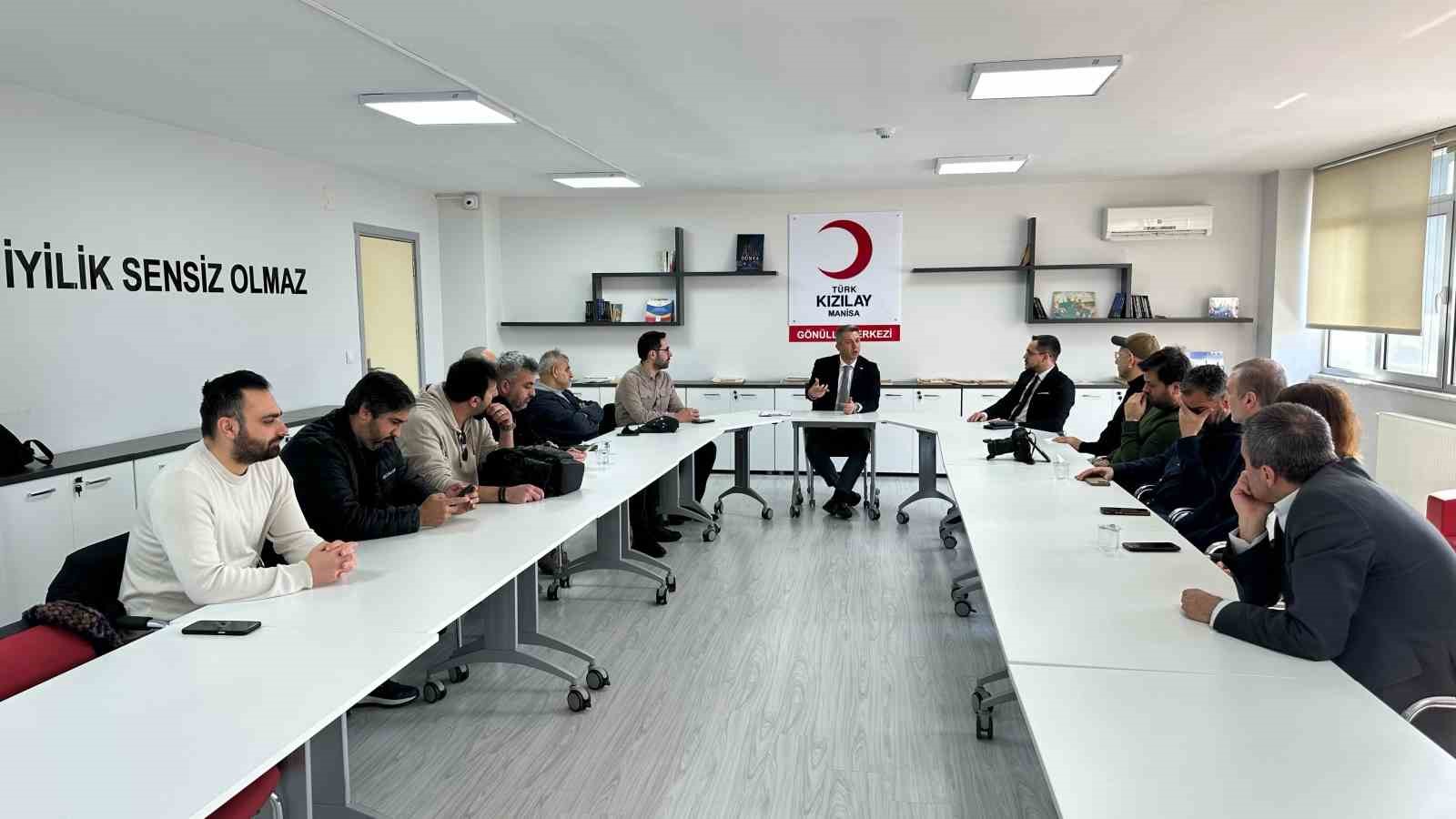 Türk Kızılay Manisa, Ramazan’da 15 bin kişilik iftar sofrası kuracak