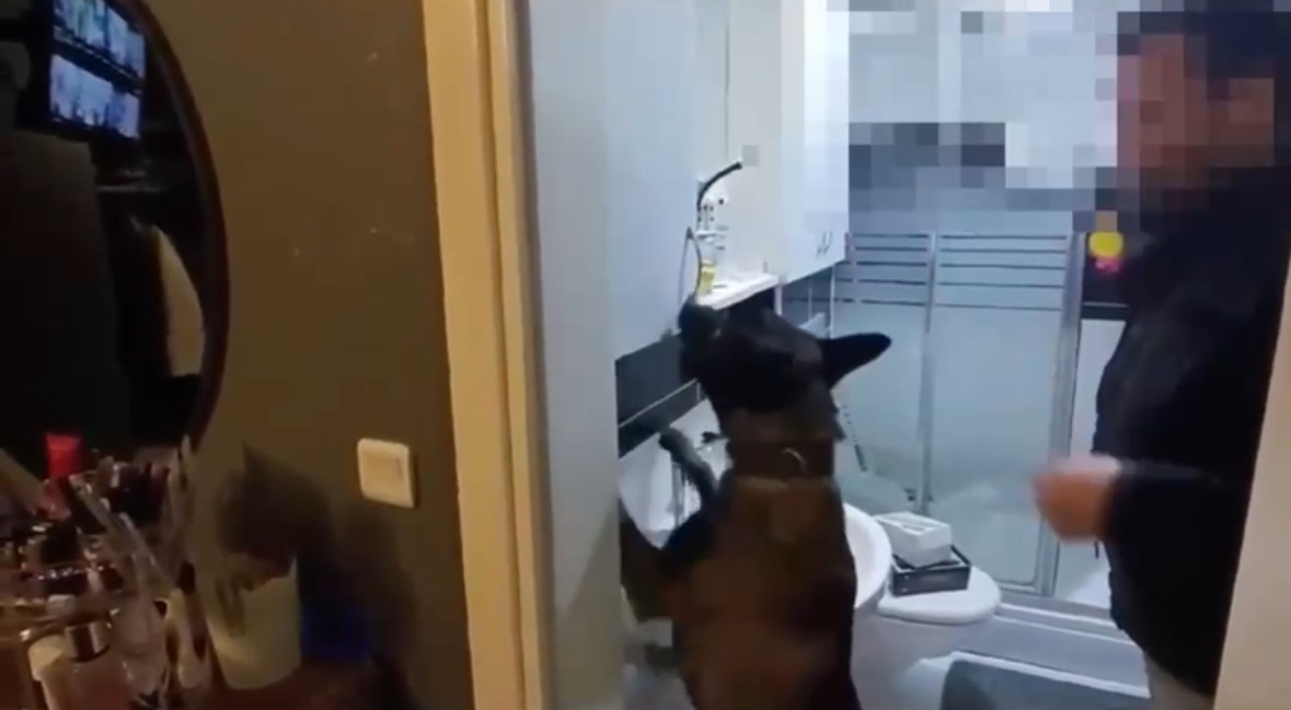 Balıkesir’de 8 uyuşturucu tacirleri tutuklandı