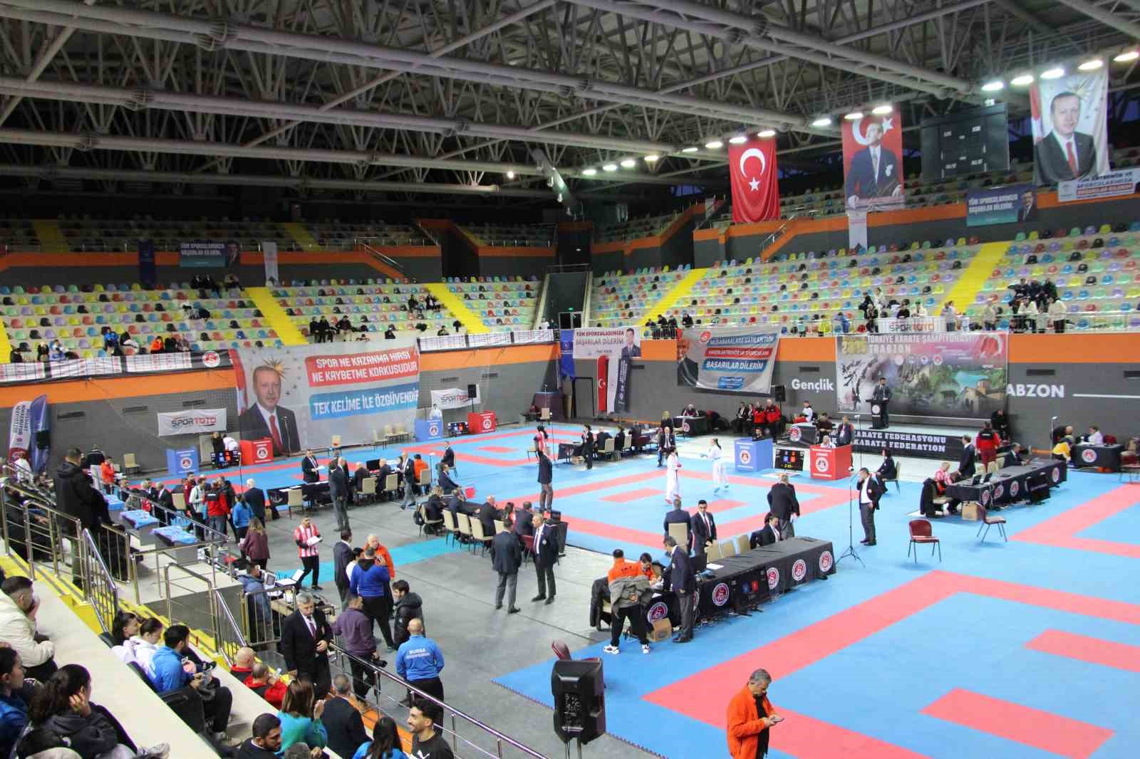 Türkiye Karate Şampiyonası başladı
