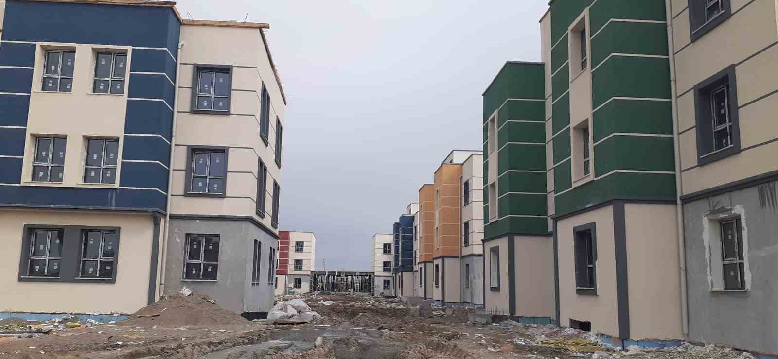 Samsat&rsquo;ta sosyal konut yapımı hızla ilerliyor
