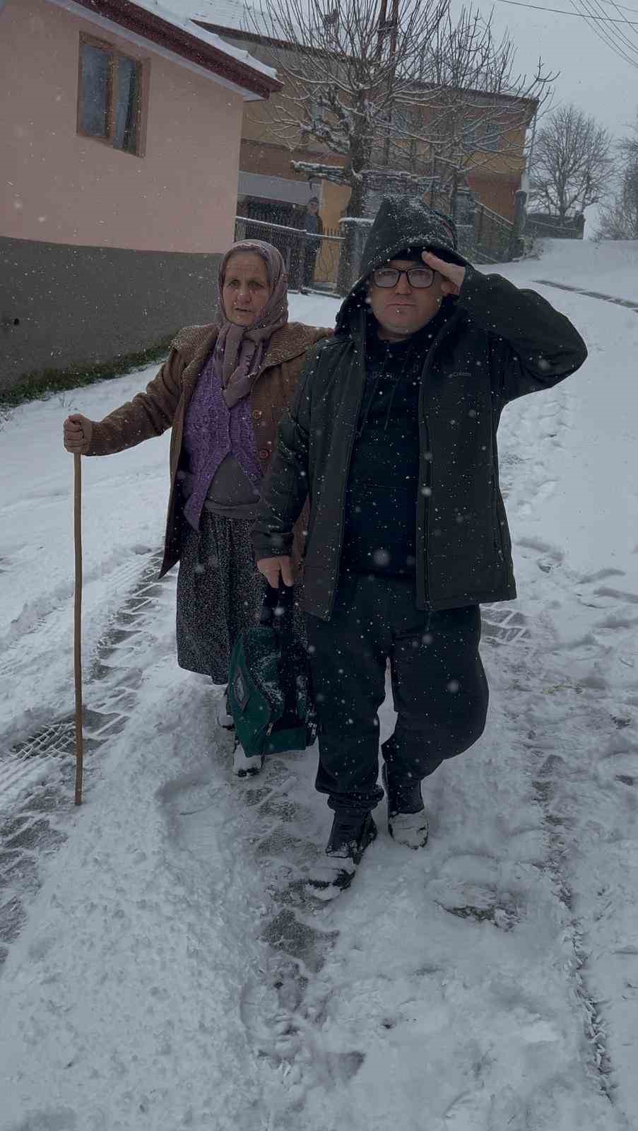 Diyaliz hastalarının imdadına jandarma yetişti