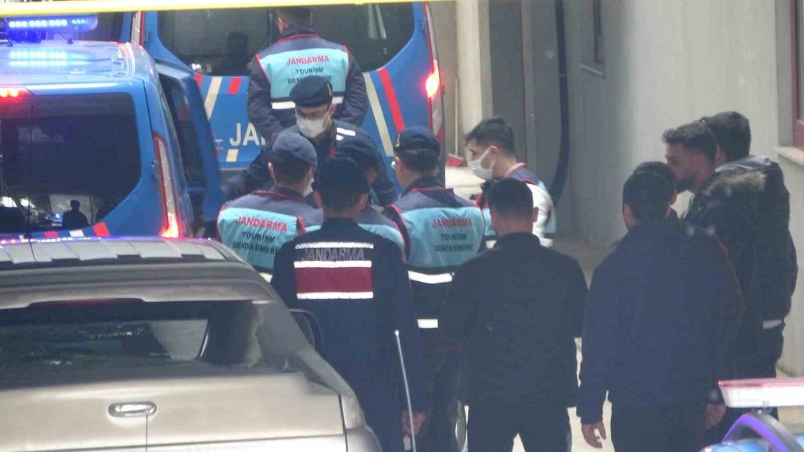 İYİ Parti eski il&ccedil;e başkanına silahlı saldırı sanığının ev hapsi, cezaevinde cezaya d&ouml;n&uuml;şt&uuml;r&uuml;ld&uuml;
