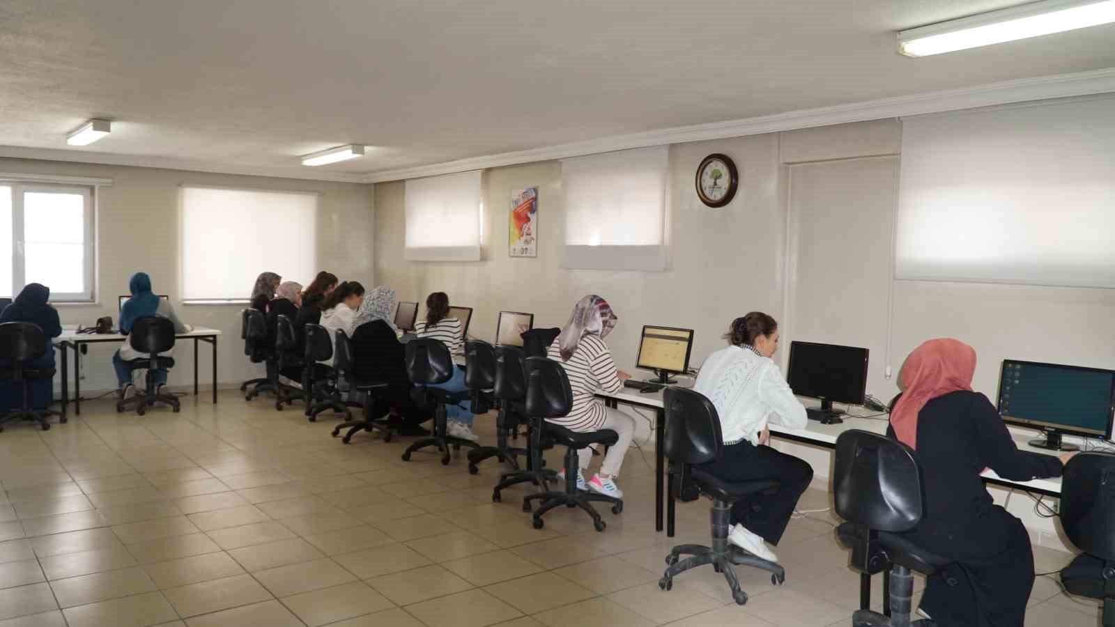 Şehitkamil&rsquo;de kadınlar iş sahibi olacak
