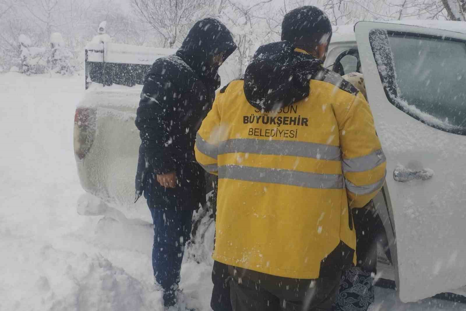 Samsun’da kara kış: 141 grup yolu ulaşıma kapandı
