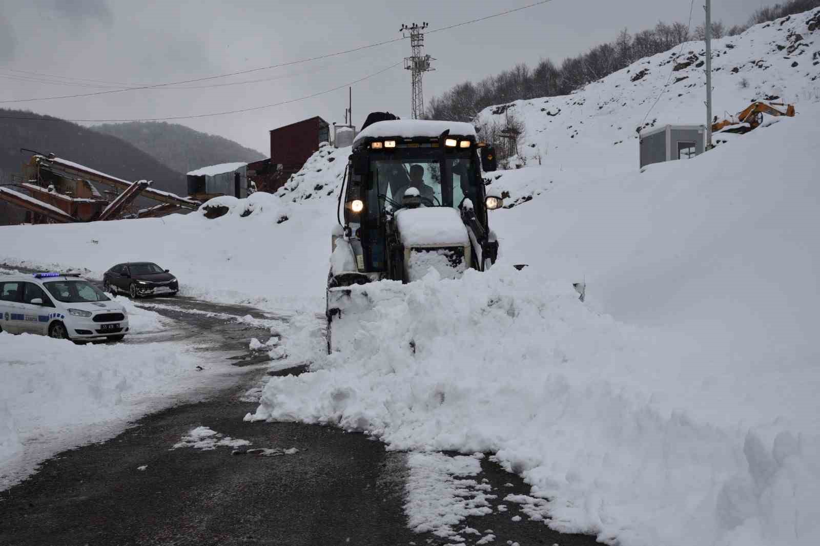 Atakum’da kar mesaisi
