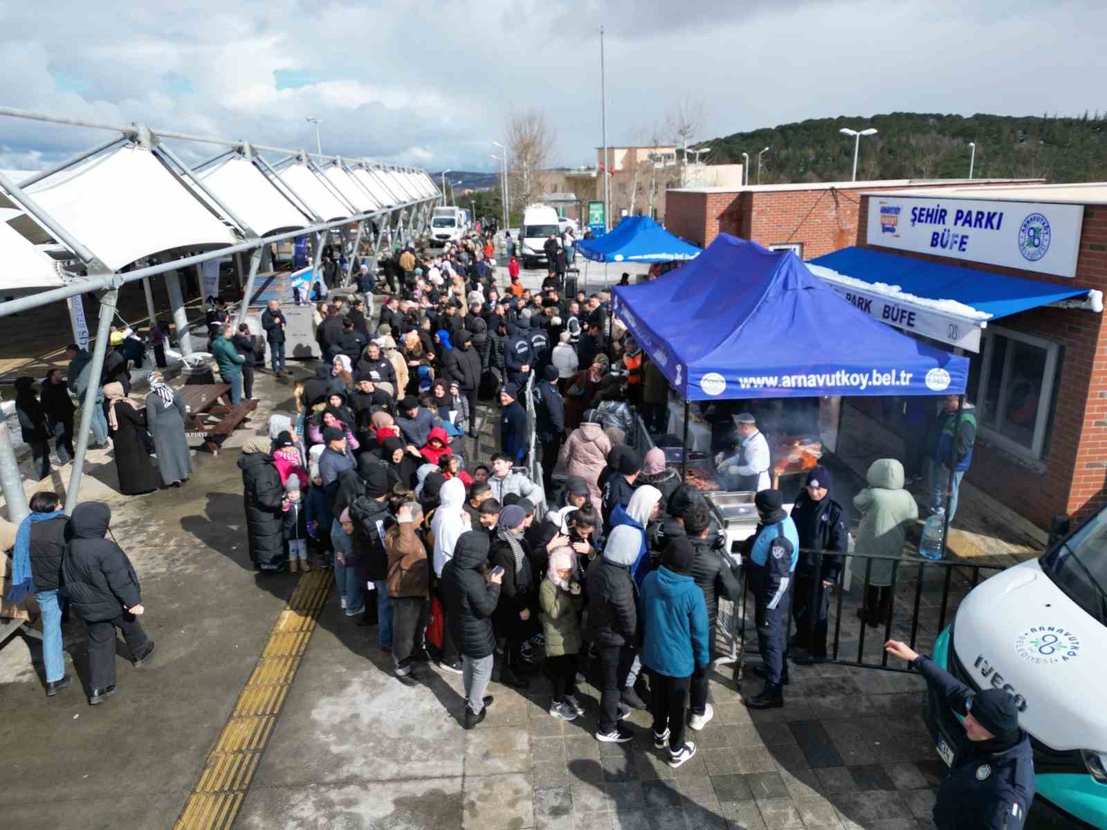 Arnavutköy’de kar festivali renkli görüntülere sahne oldu
