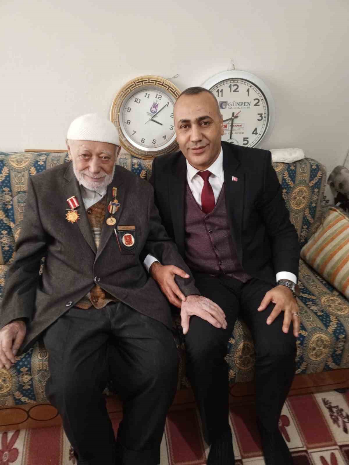 Kore Gazisi Duran &Ouml;zkan dualarla anıldı
