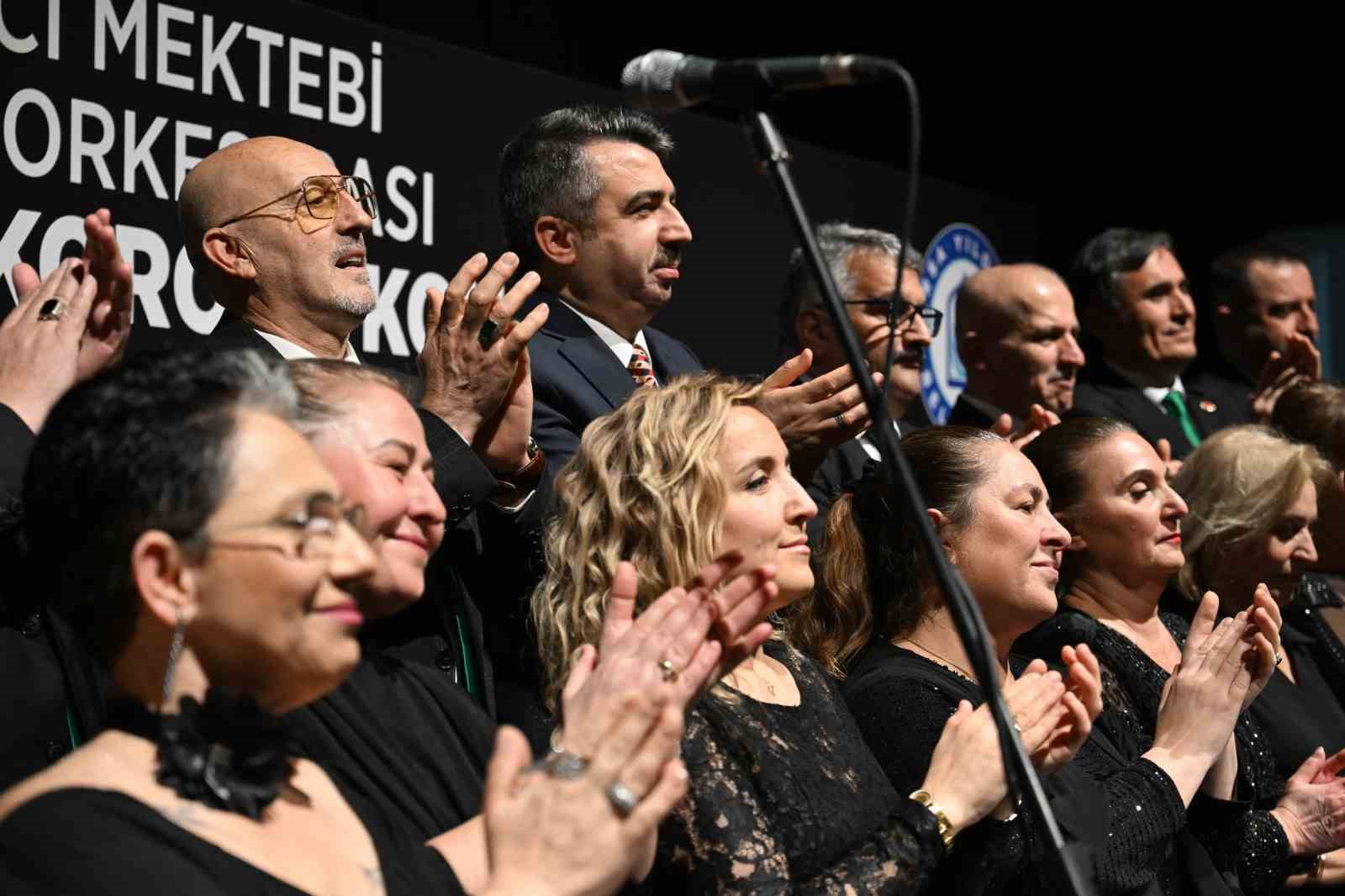 Muhtarlar Korosu’ndan konser