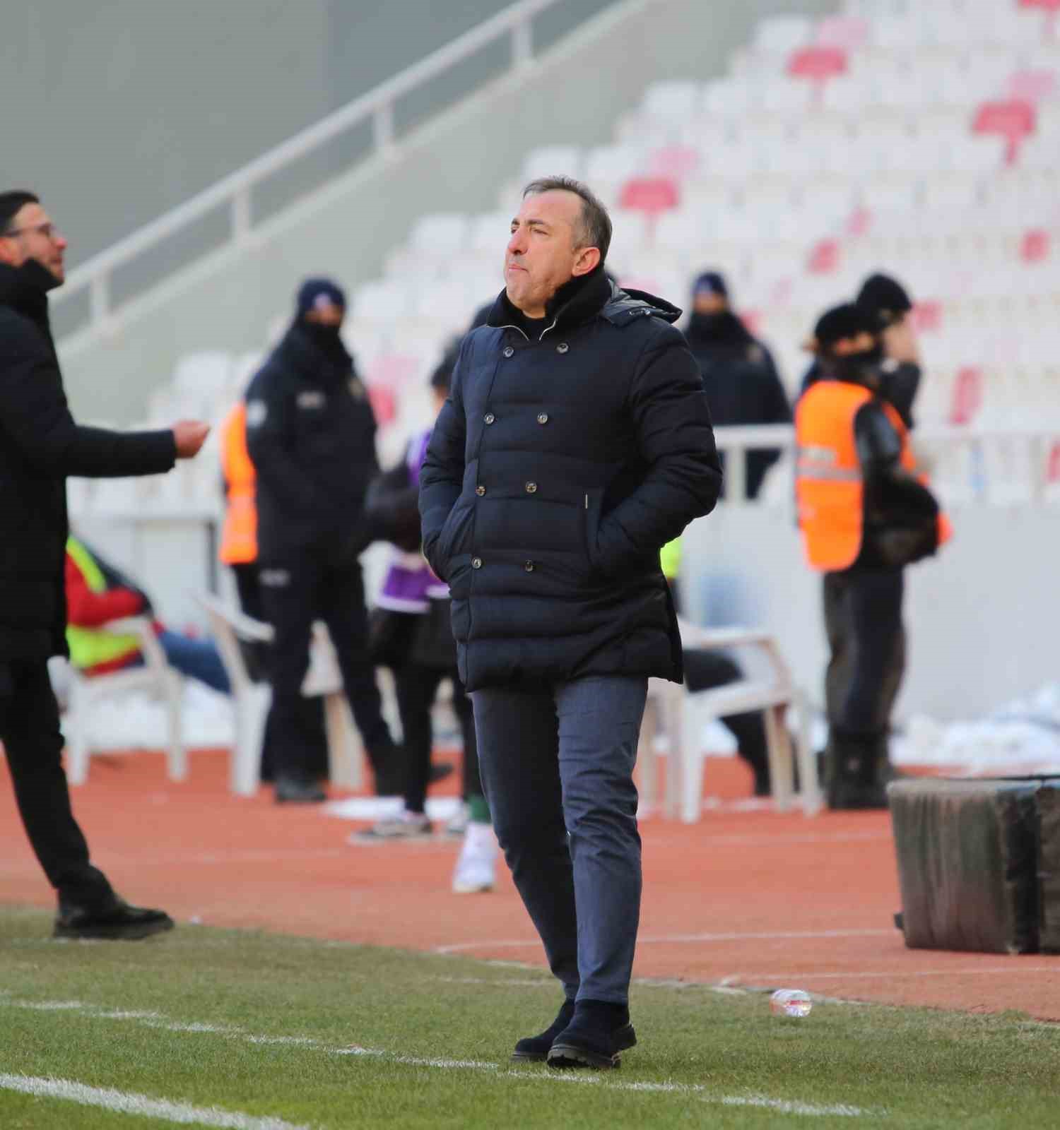 Trendyol Süper Lig: Sivasspor: 1 - Konyaspor: 1 (Maç sonucu)
