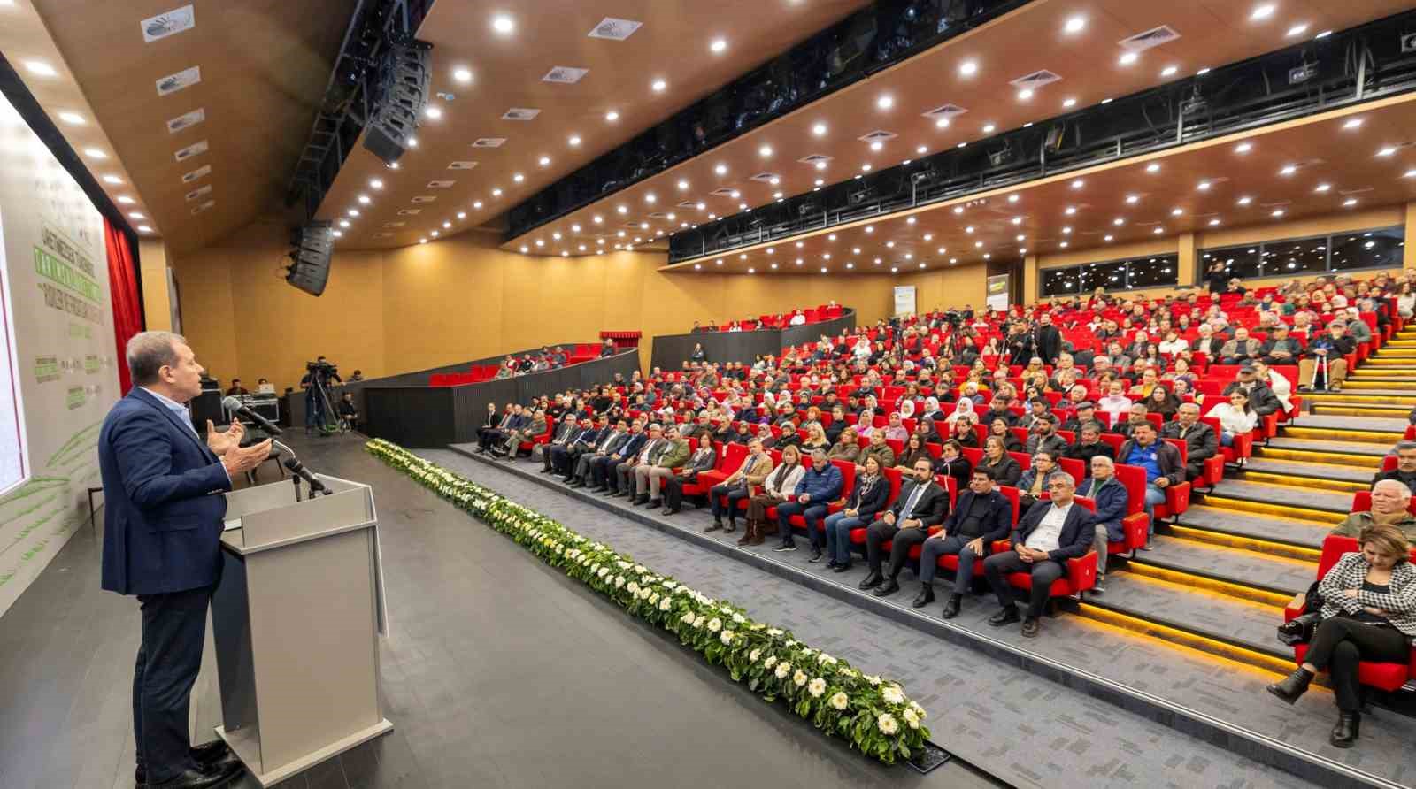 Seçer: "Dünyanın en şanslı topraklarında yaşıyoruz"
