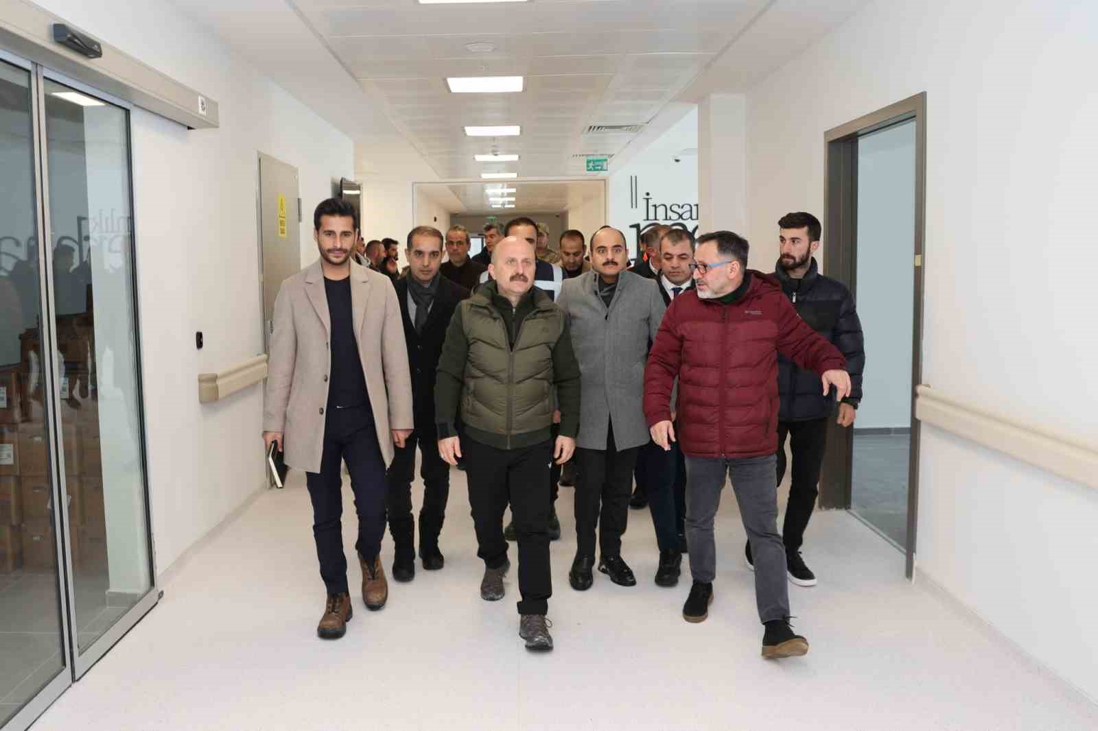 Vali Varol, &Ccedil;elikhan Devlet Hastanesi İnşaatını inceledi
