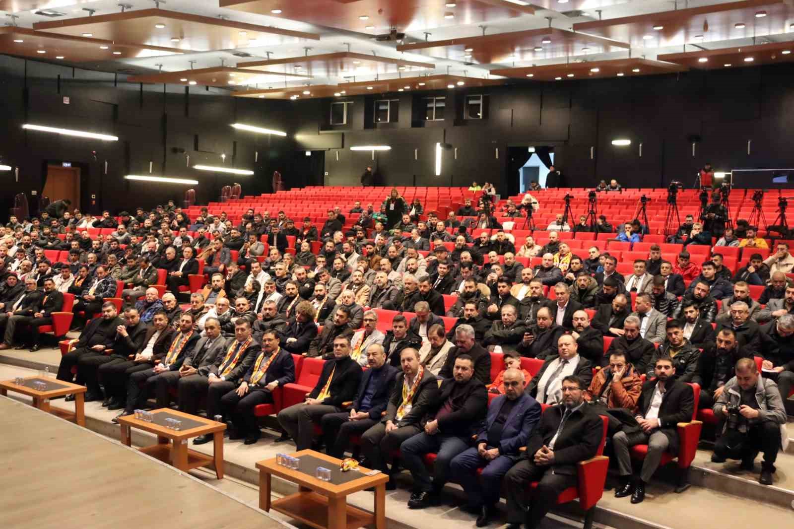 Nurettin A&ccedil;ıkalın: "Kayserispor&rsquo;un yaralarına kesin ve net &ccedil;&ouml;z&uuml;mler bulmak &uuml;zere b&uuml;y&uuml;k bir şevkle kolları sıvadık"
