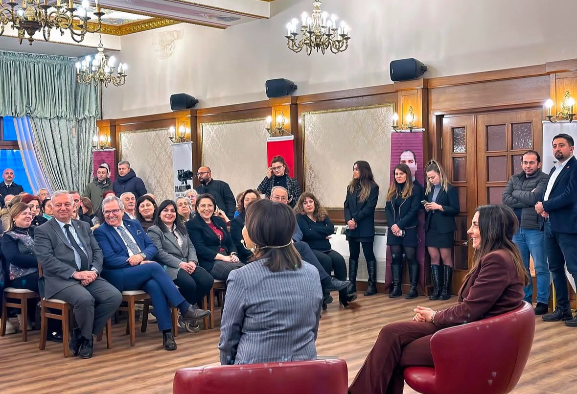 Bandırma&rsquo;da &lsquo;Kadın Hakları ve Kazanımları&rsquo; s&ouml;yleşisi ger&ccedil;ekleştirildi
